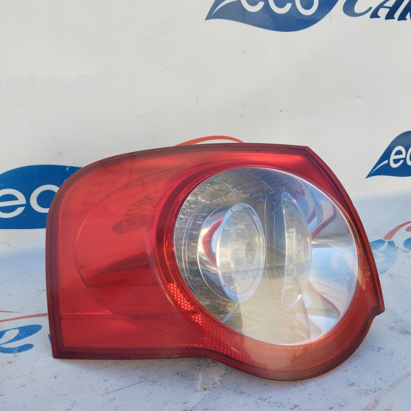 Volkswagen Passat SW 2010 ecoAG3357 Außenleuchte links hinten