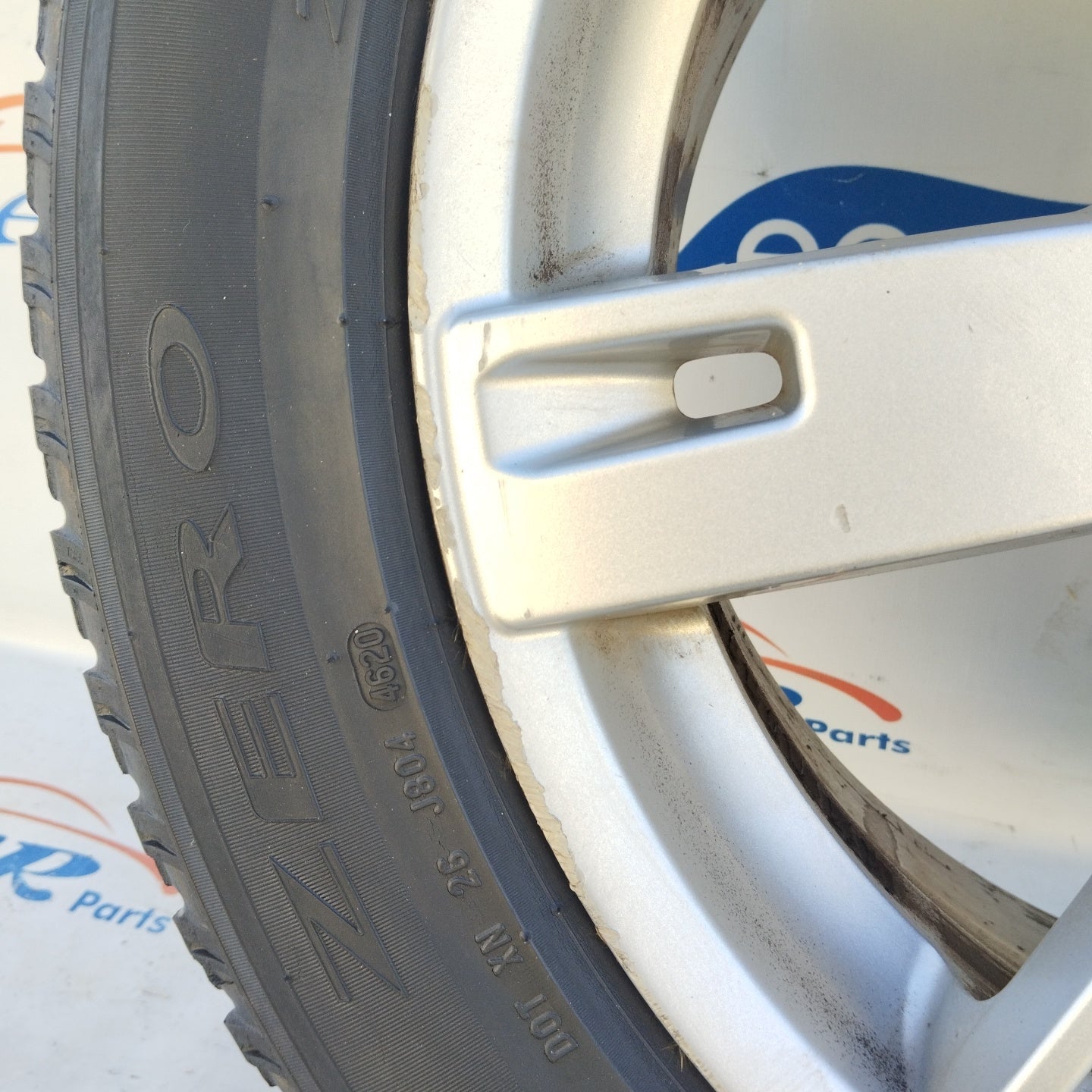 Land Rover Discovery 4 225/55R19 Reifen und Felgen Code 9h22-1007-AAW CO ecoAG3368