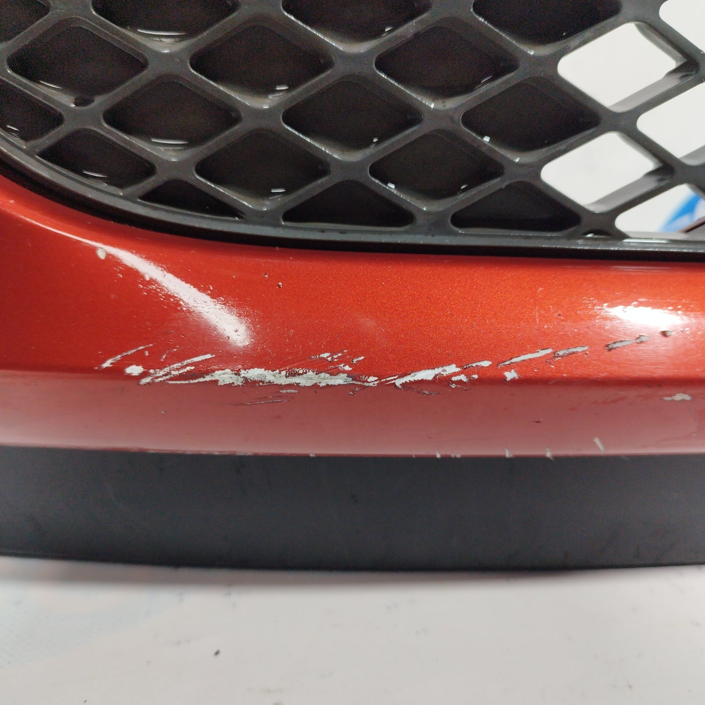 Paraurti anteriore arancione Ford Fiesta 2006 ecoAC5894