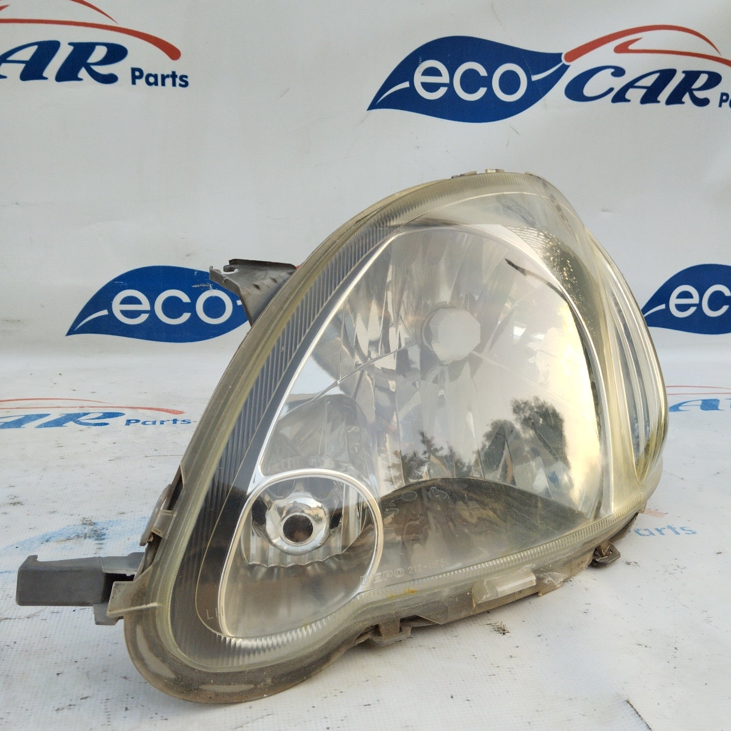 Left front light Toyota Yaris 2005 (DEPO) ecoAG3395