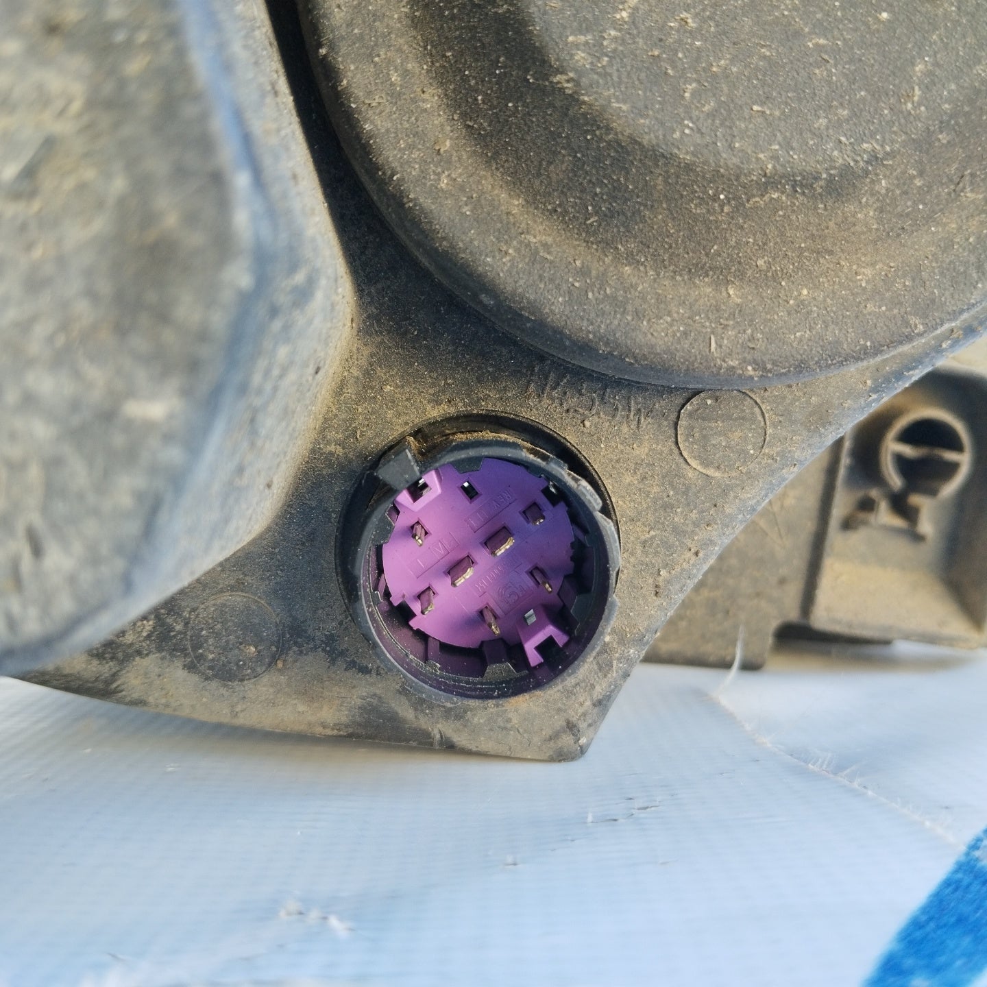 Fanale anteriore sx Fiat Grande Punto spinotto viola ecoAG3410