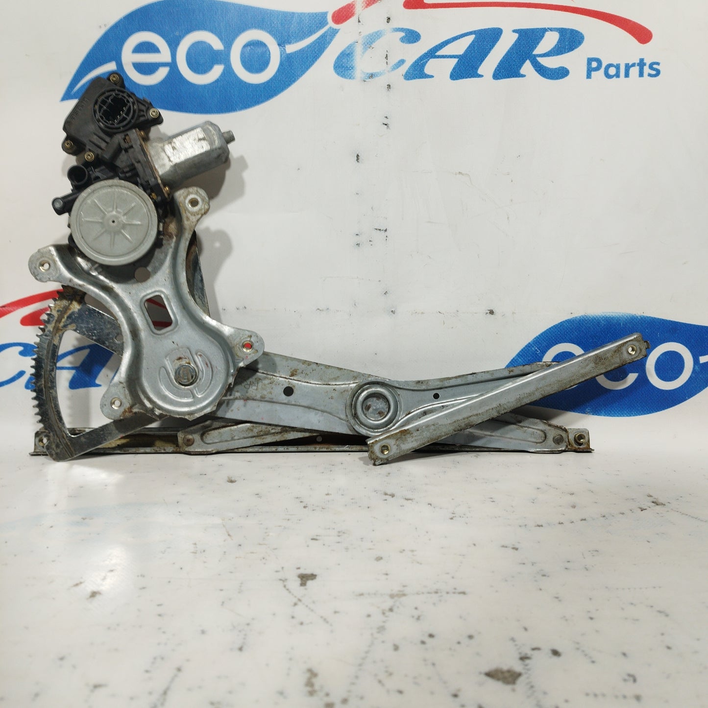 Right rear rack Toyota Corolla 2004 6 Pin code: 69830-0F020 ecoAC6006
