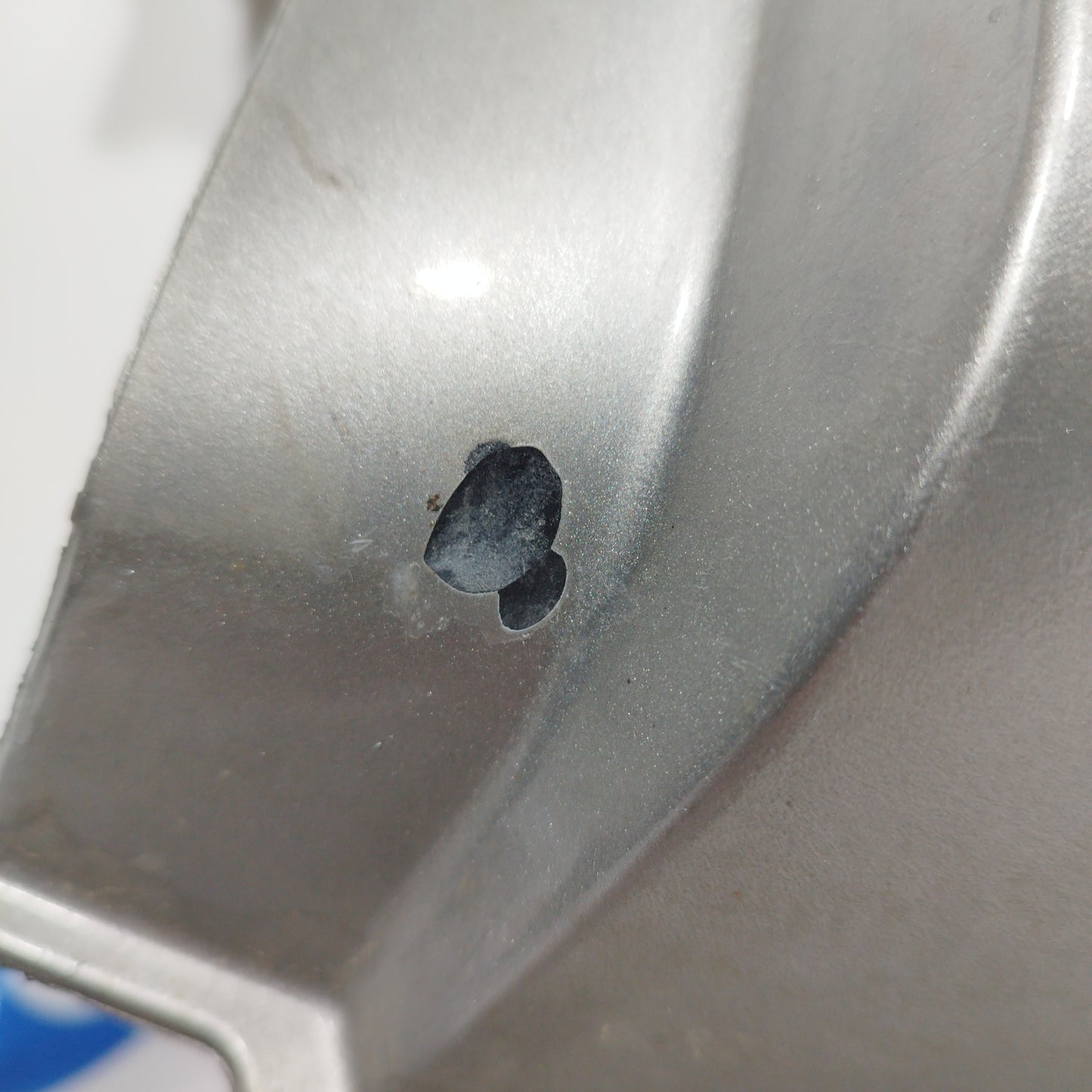 Silver gray right rear fender Mahindra Goa 2008 ecoAC6022