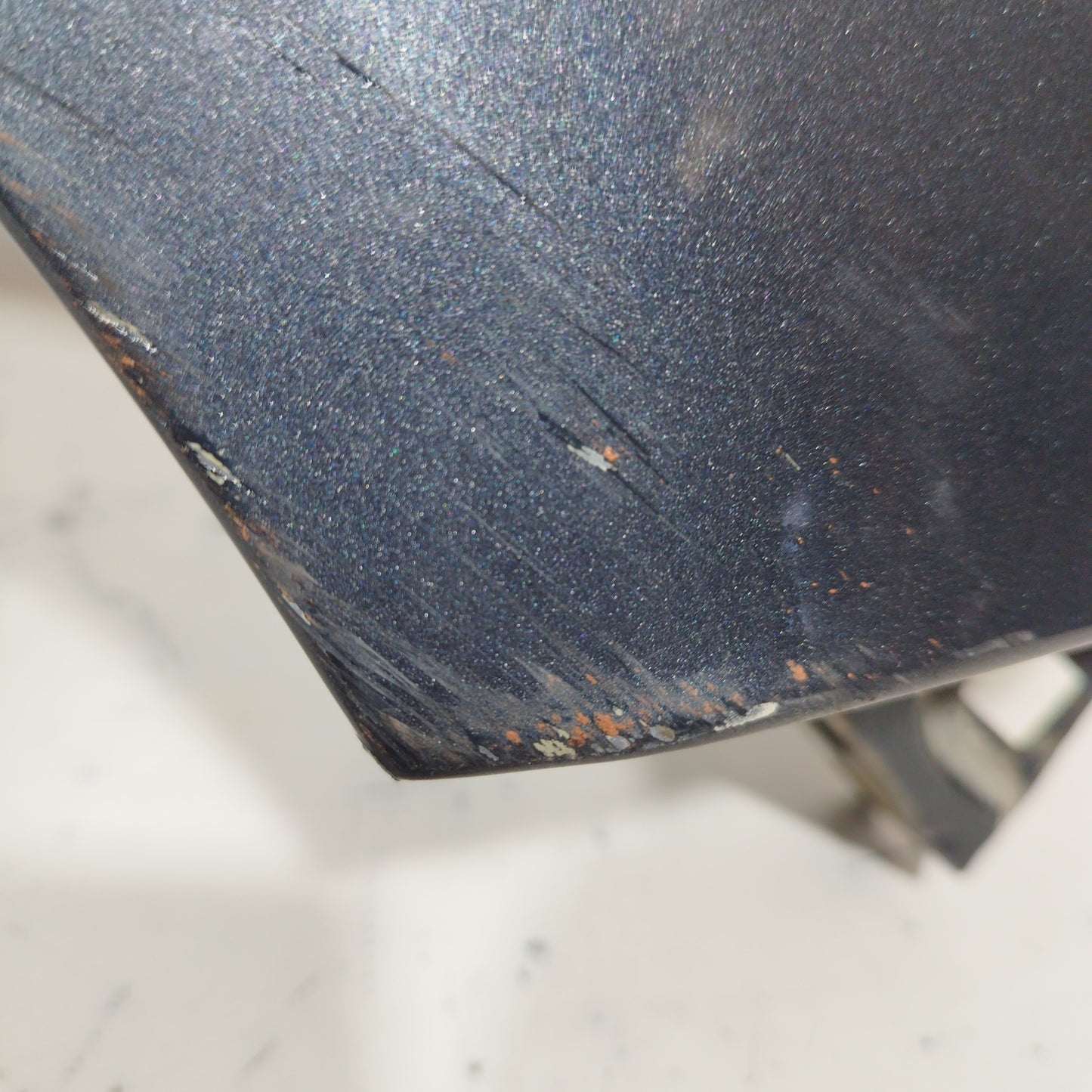 Parafango anteriore dx grigio scuro Ford Fiesta 2010 ecoAC6051