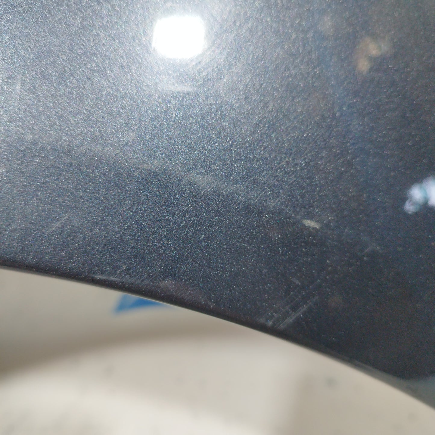 Parafango anteriore sx grigio scuro Ford Fiesta 2010 ecoAC6052