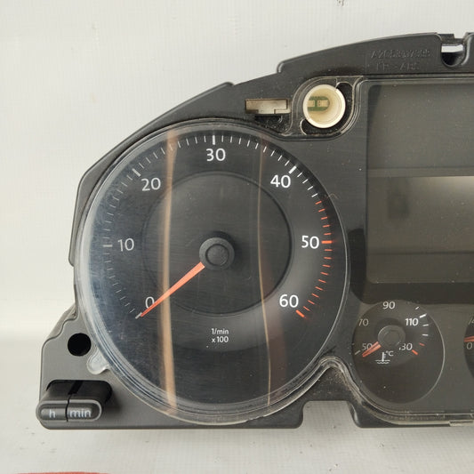 Volkswagen Passat B6 1.9 TDI Kombiinstrumentencode: a2c53117395 ecoAG3516