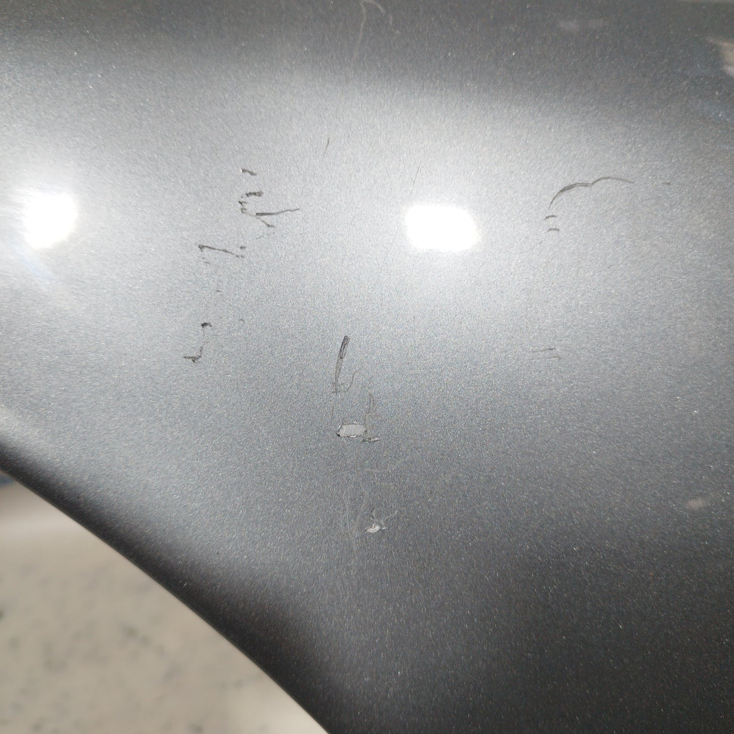 Parafango anteriore dx grigio Lancia Thesis ecoAC6111