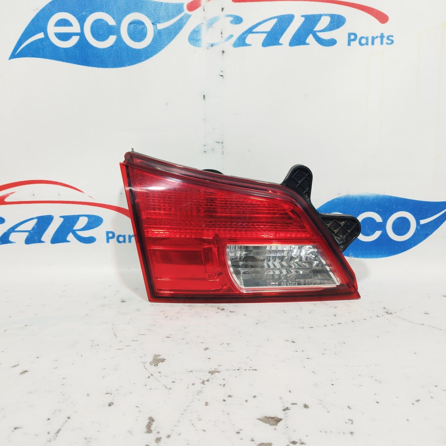 Subaru Outback 2012 ecoAC6115 Linke Innenrückleuchte