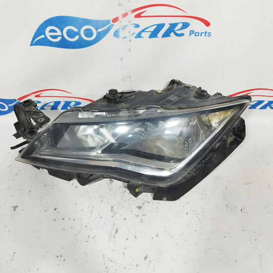 Linker Frontscheinwerfer Seat Leon 2013 Code: 90010798 ecoAC6137