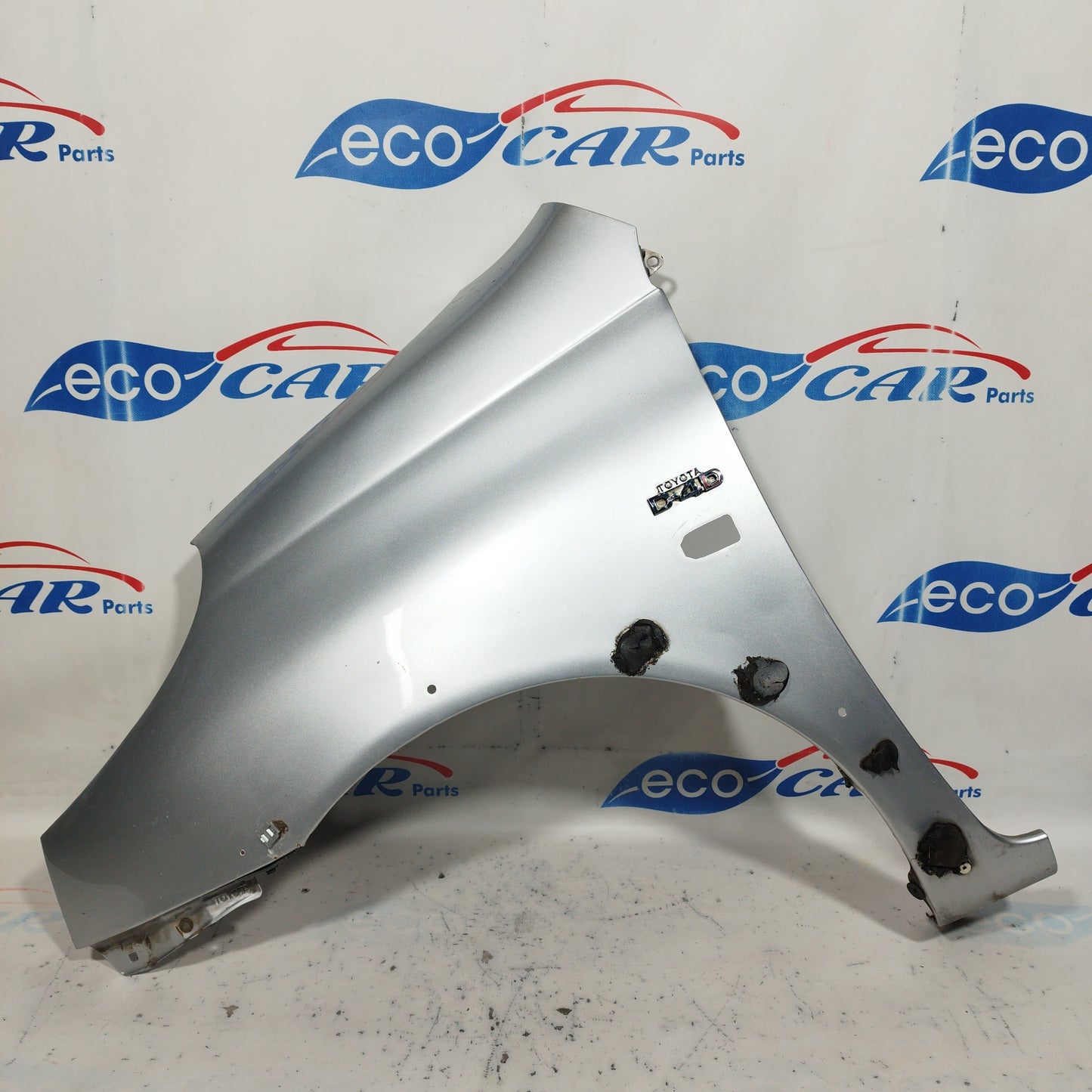 Parafango anteriore sx grigio argento Toyota Yaris Verso 2001 ecoAC6195
