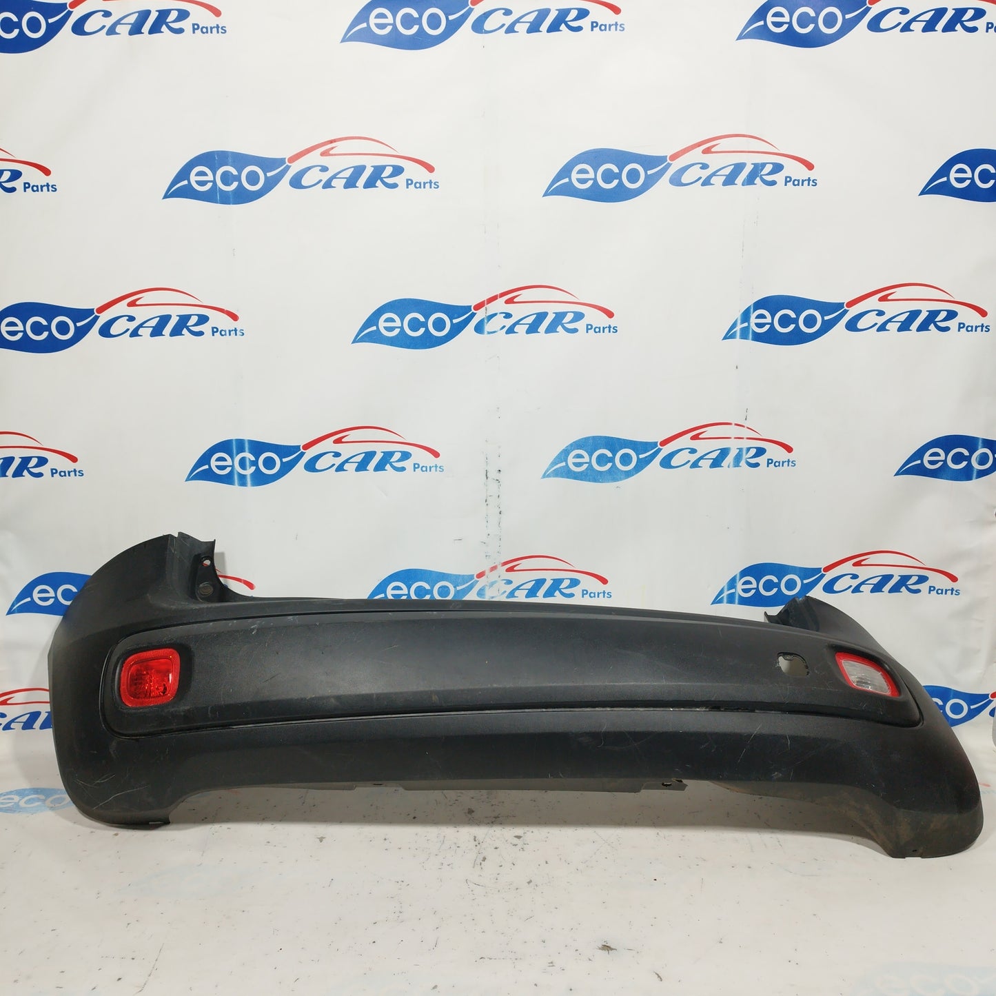 Schwarzer Heckstoßfänger, neuer Panda Van 2014 ecoAC6198