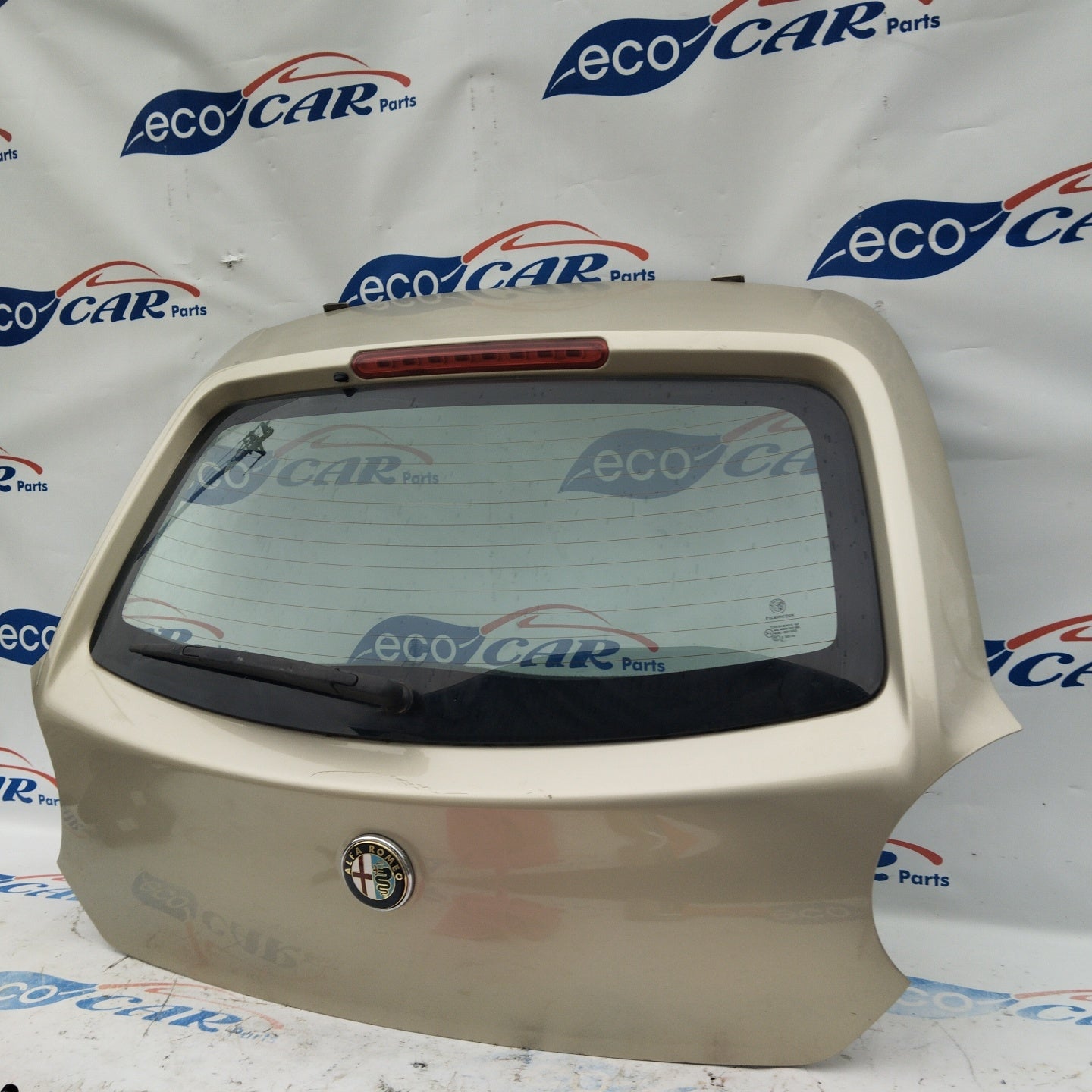 Portellone oro Alfa Romeo Mito ecoAG3603