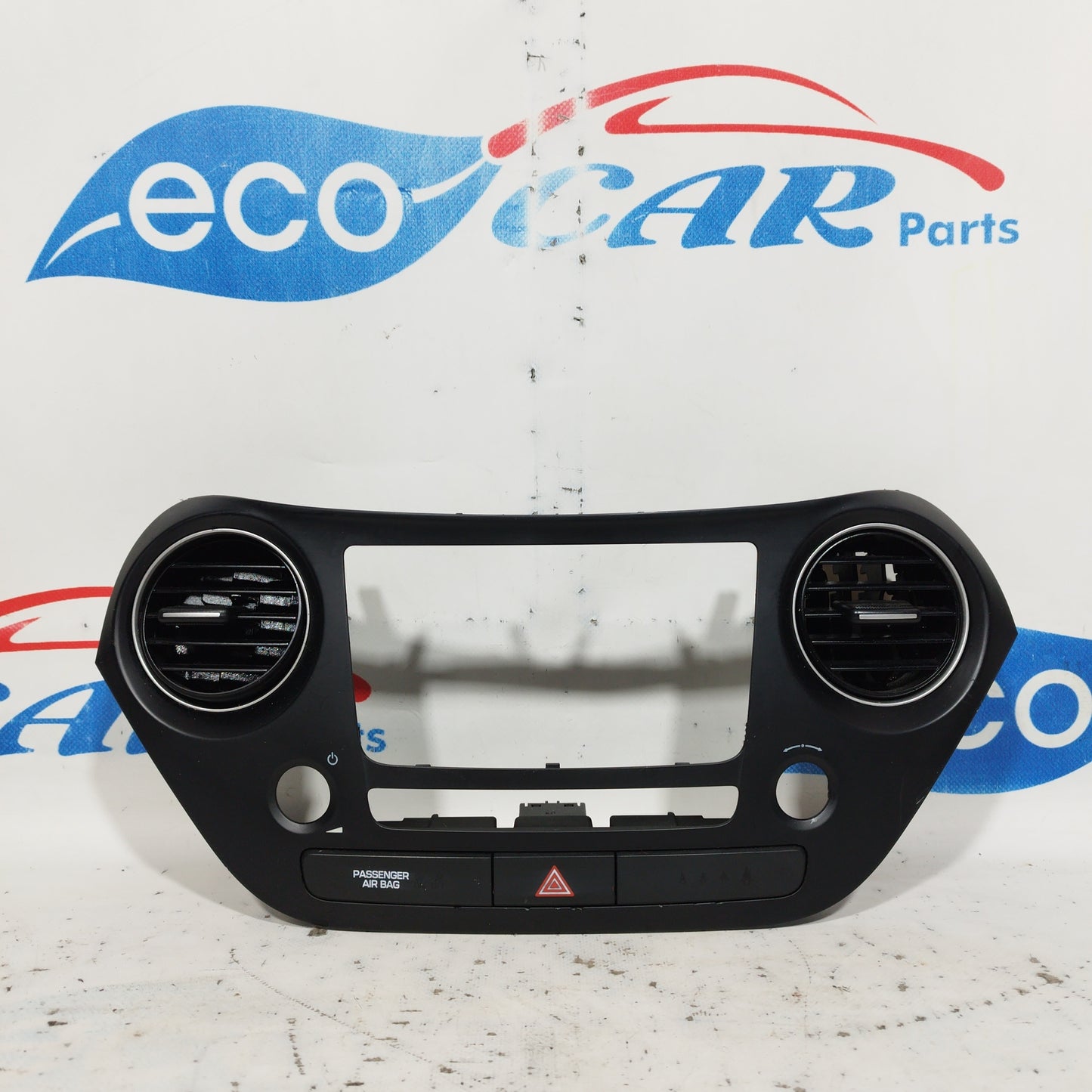 Central dashboard molding Hyundai i10 2016 code: 84740-B4000 ecoAC6207