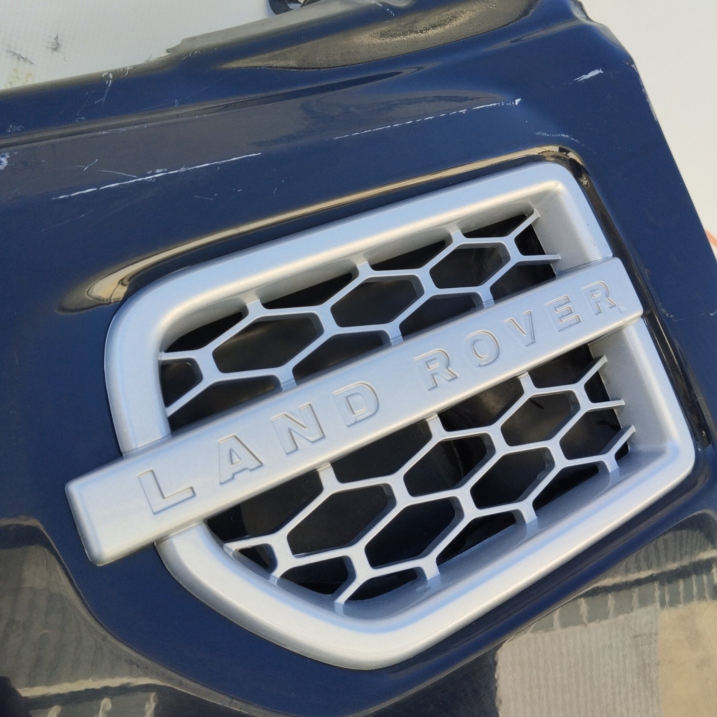 Left mudguard Land Rover Discovery 4 ecoAG3652