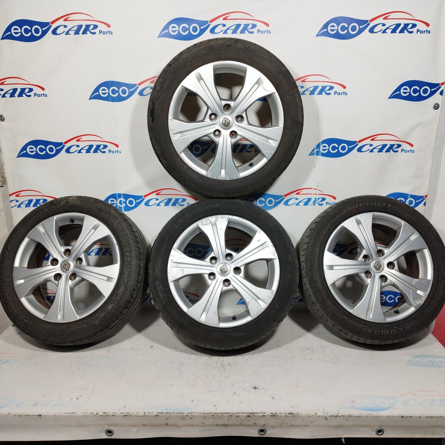 R17 alloy wheels complete with Renault X-Mod 2011 ecoAC6248 tyres