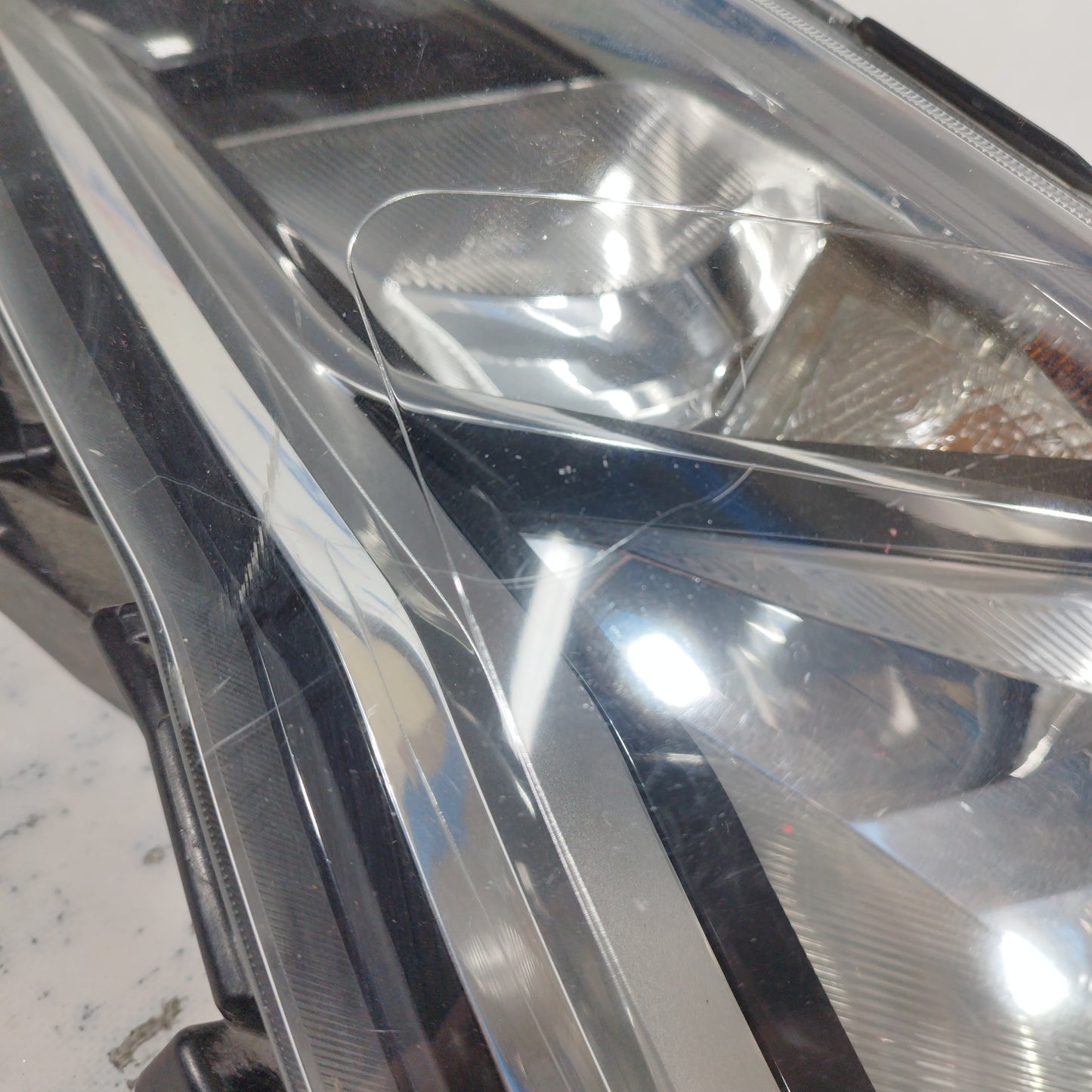 Linker Frontscheinwerfer Seat Leon 2013 Code: 90010798 ecoAC6262