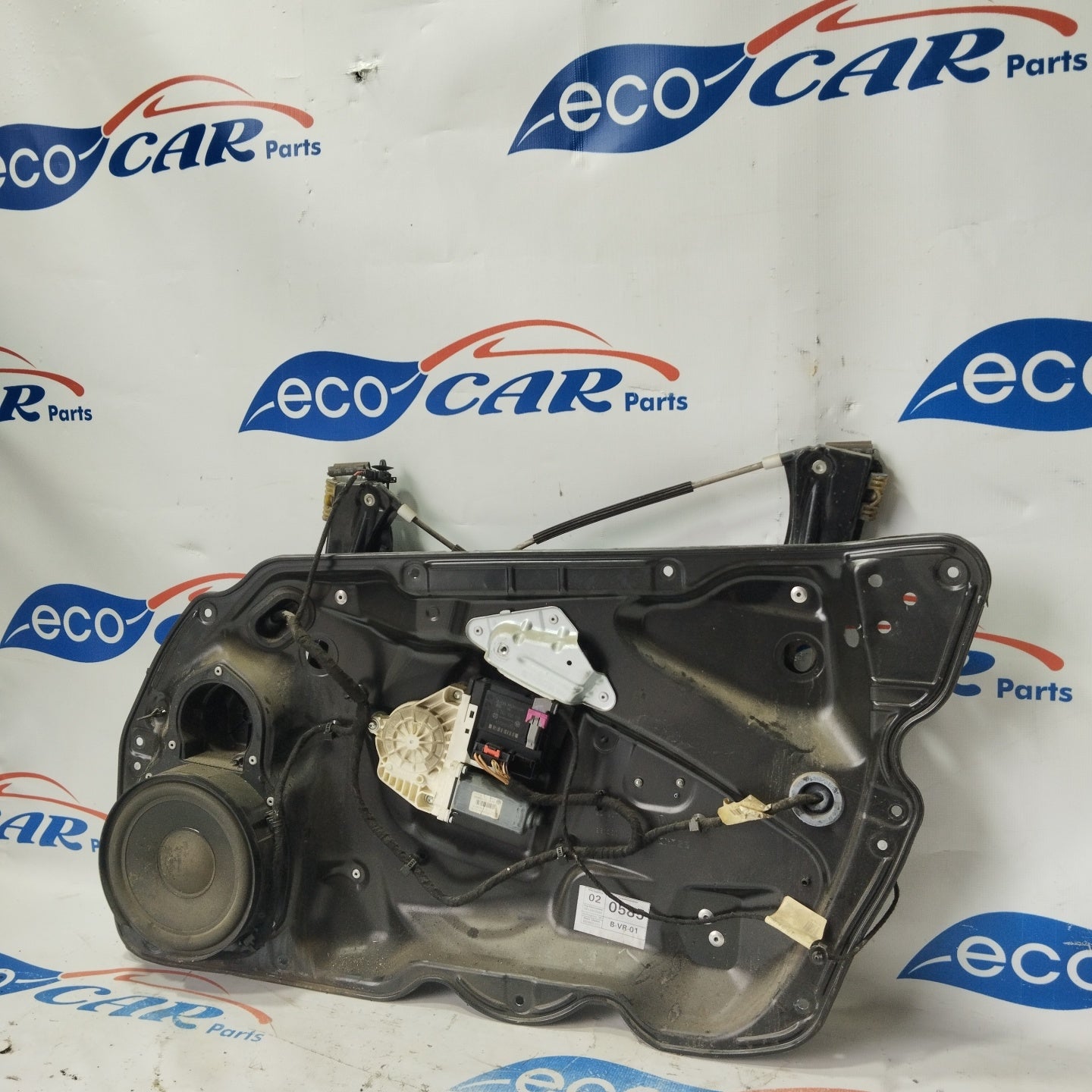 Gepäckträger vorne rechts Volkswagen Passat 2009 Code: 3c1837756c ecoAG3696