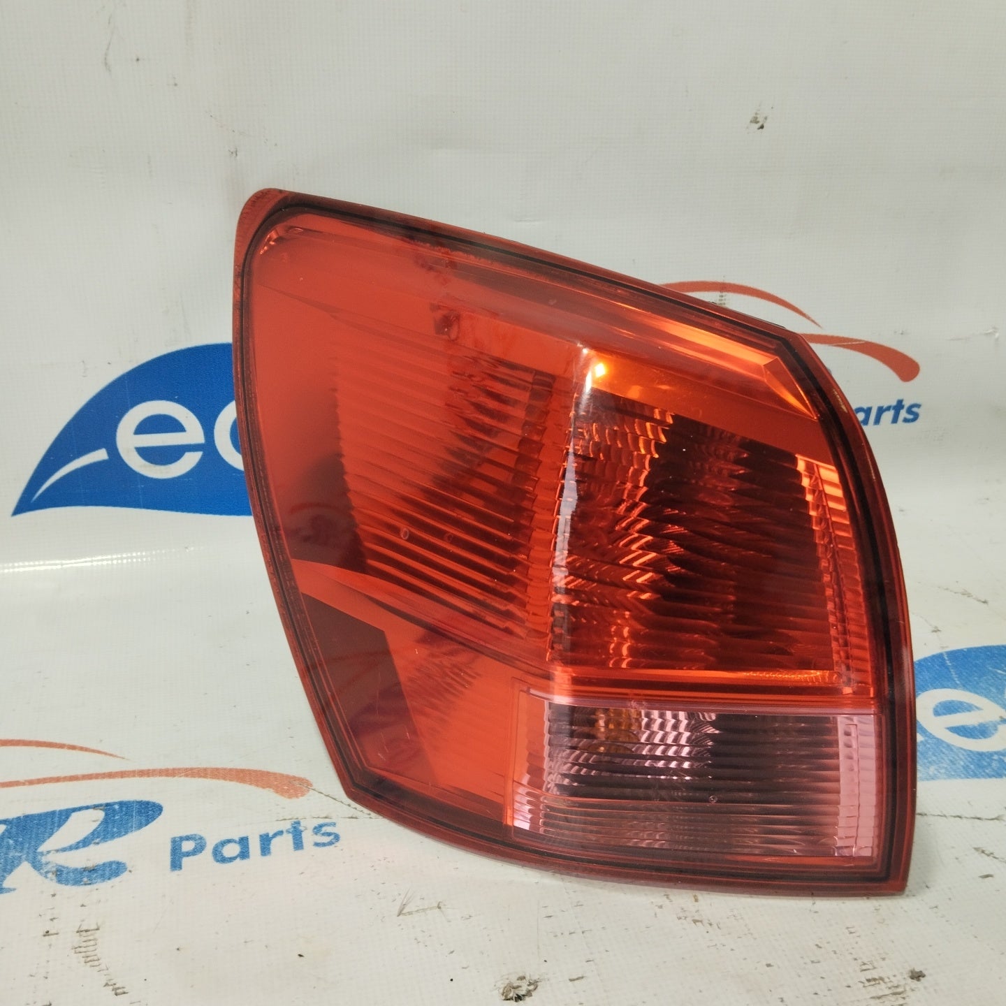 Nissan Qashqai 2009 ecoAG3700 Linke Außenrückleuchte
