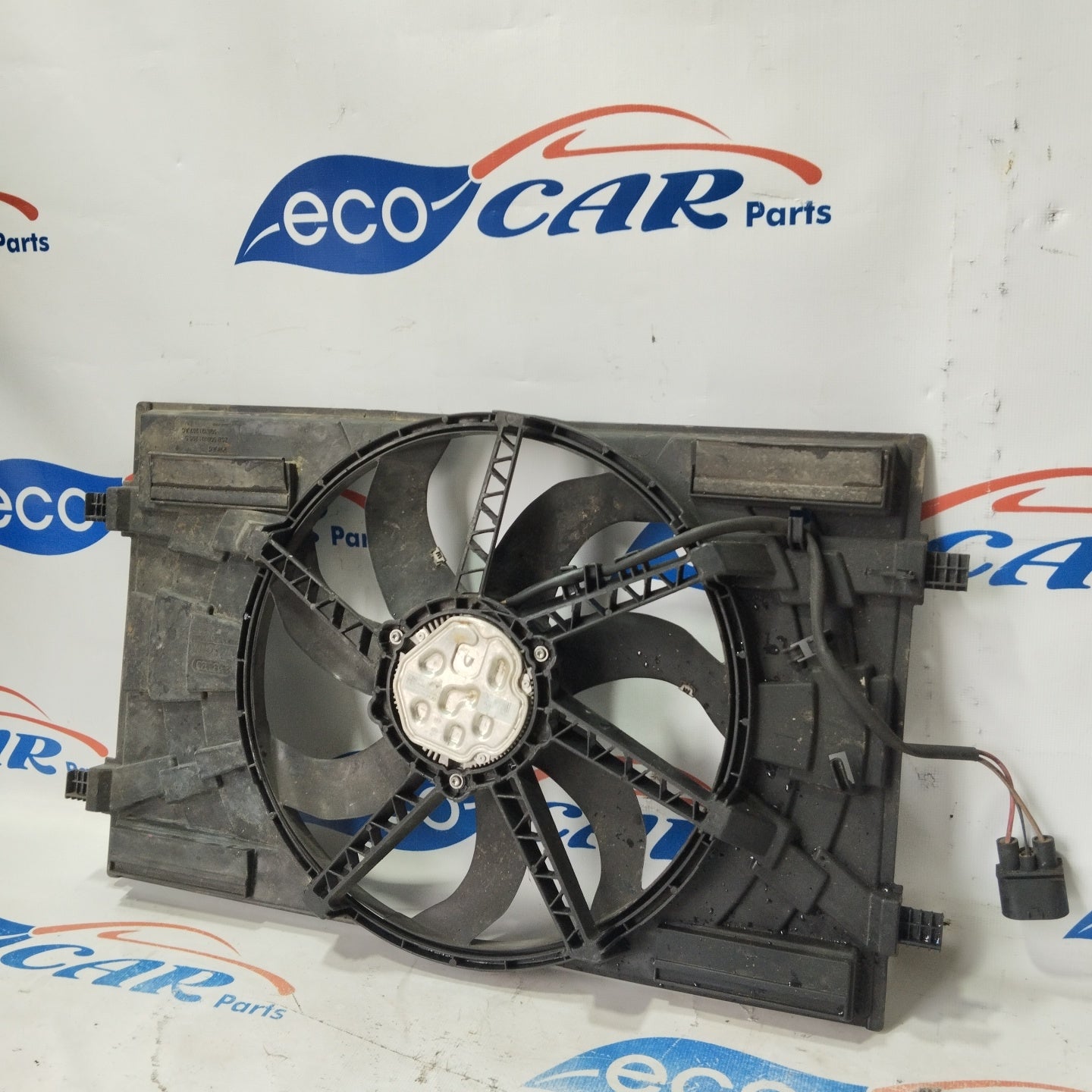 Seat Leon 1.6 TDI 2016 radiator fan Cod. 5q0121203cn ecoAG3705