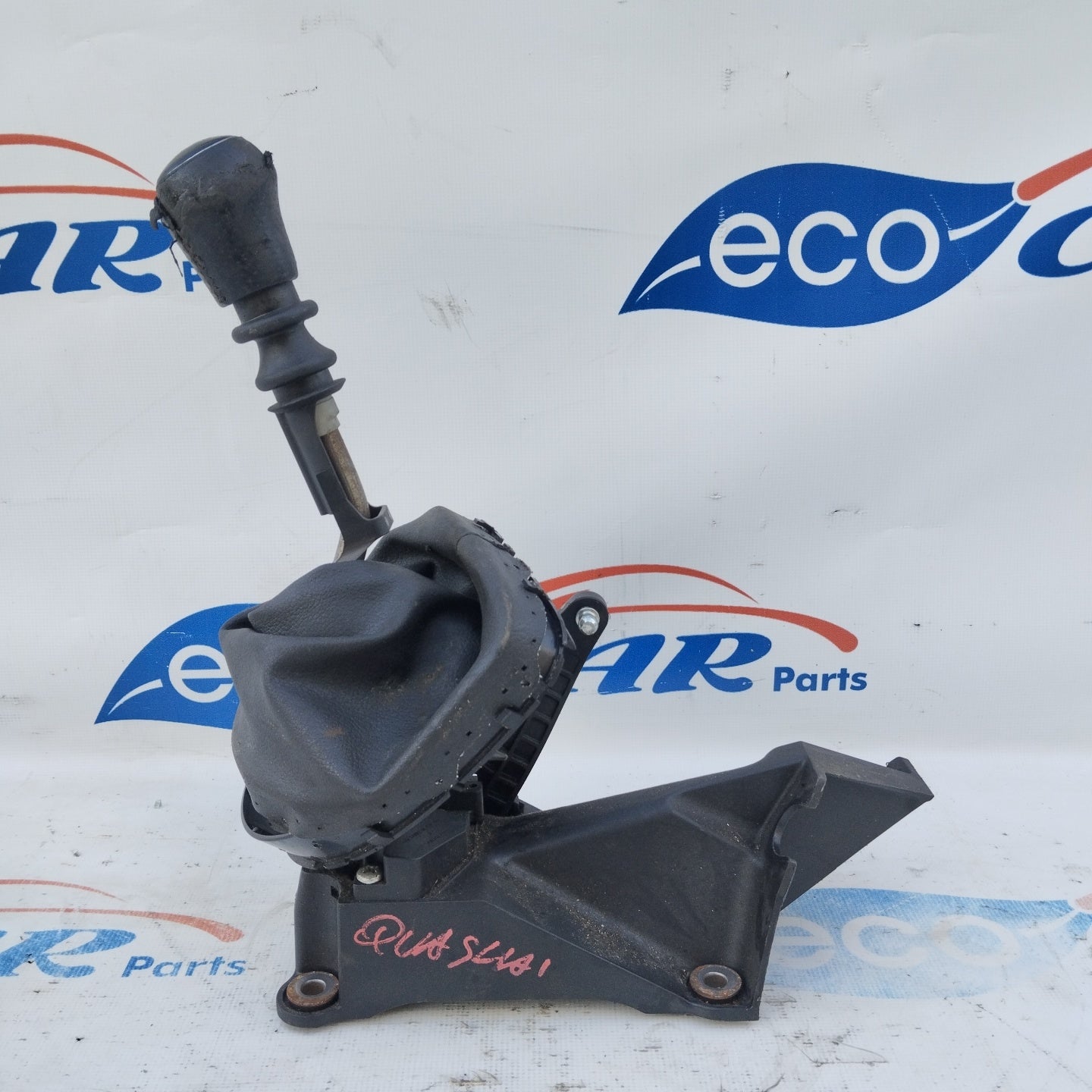 Gear lever Nissan Qashqai 1.5 DCI 2009 code: JD200 6 gears ecoAG3723