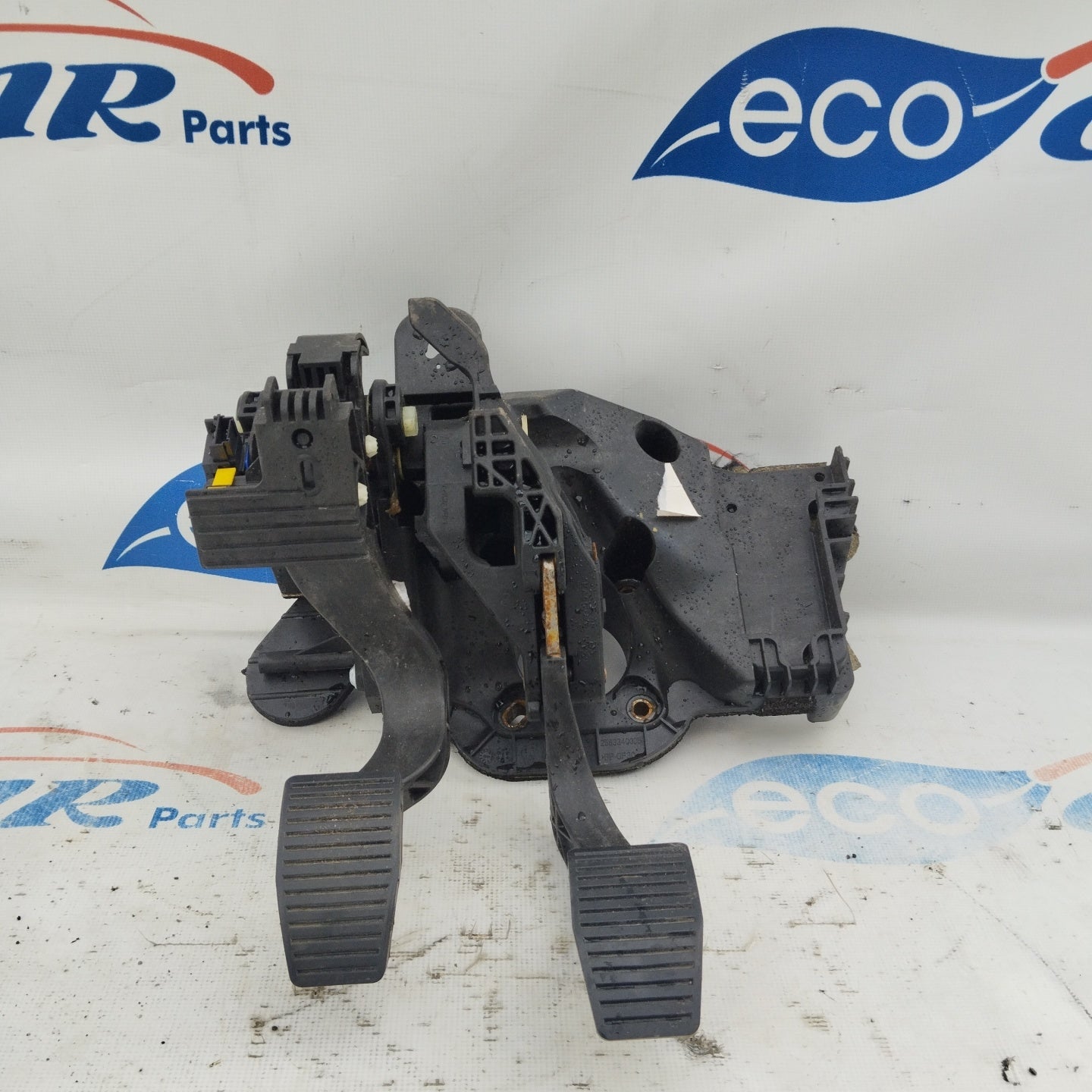 Brake and clutch pedal Fiat 500X 1.6 MTJ cod: 2583340005 ecoAG3751