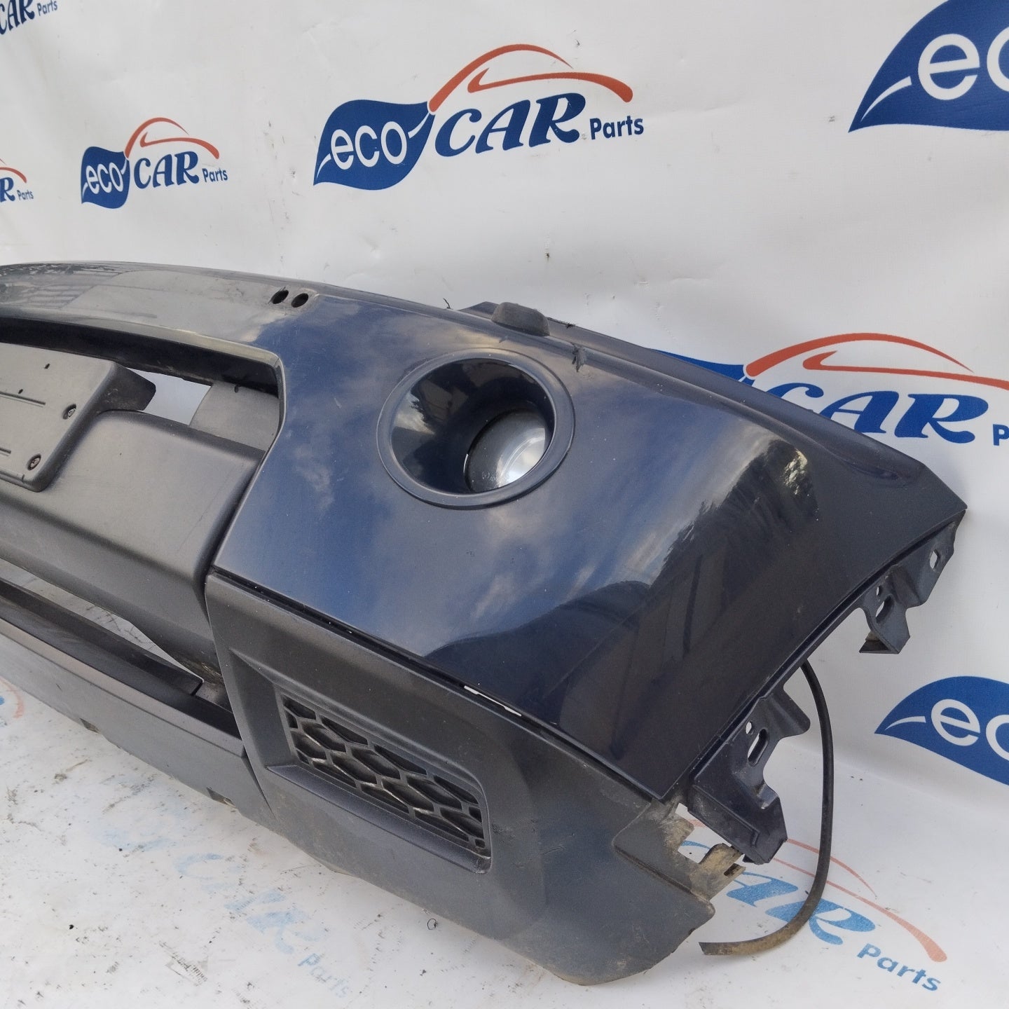 Blue front bumper Land Rover Discovery 4 ecoAG3752