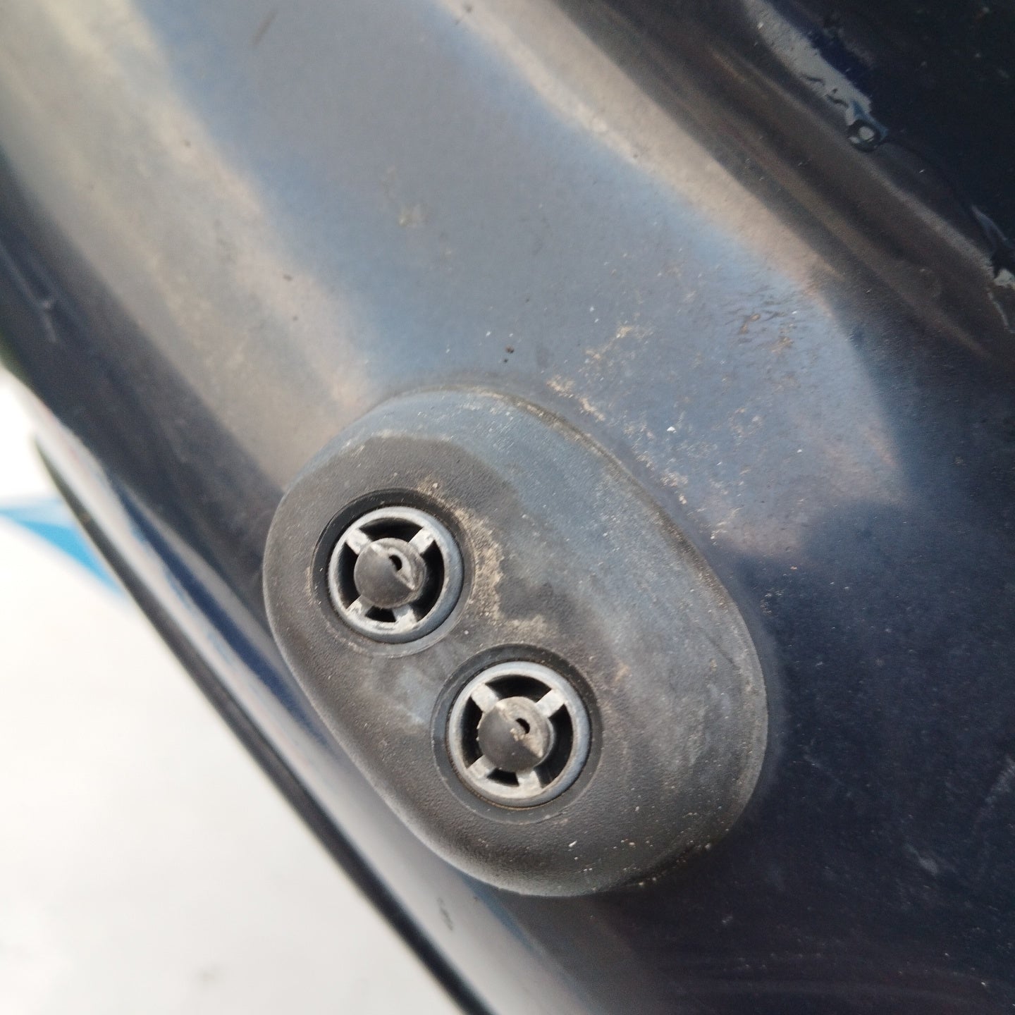 Blue front bumper Land Rover Discovery 4 ecoAG3752