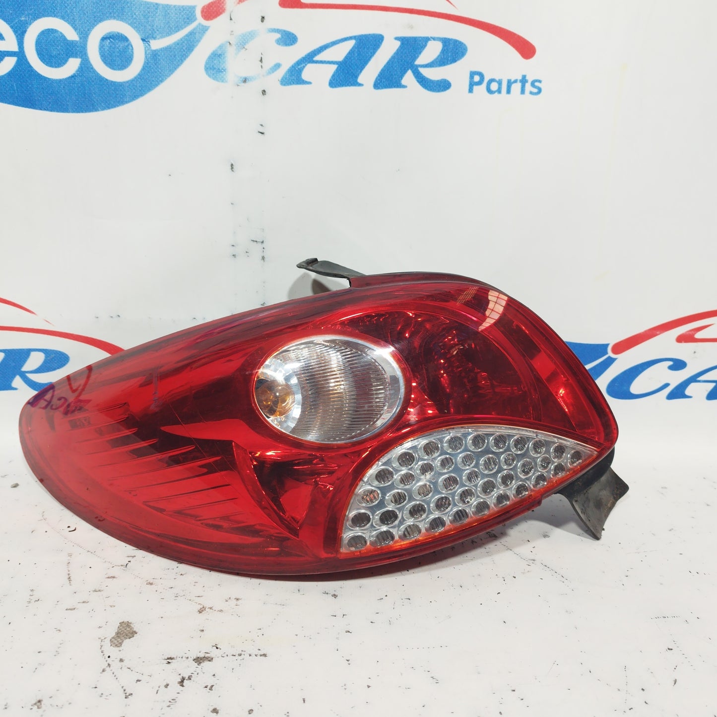 Linke Rückleuchte Peugeot Plus 206 2008 ecoAC6294