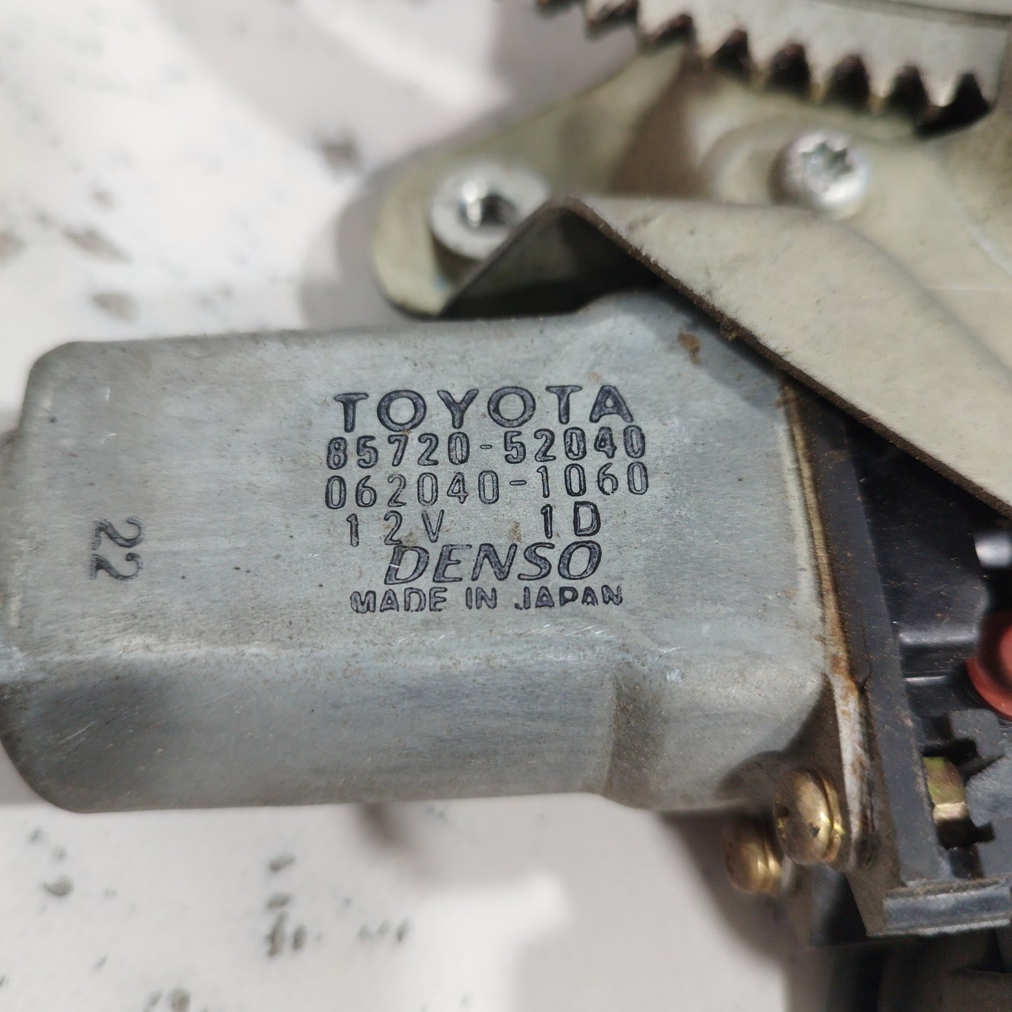 Cremagliera anteriore sx Toyota Yaris Verso 2001 codice: 05720-52040 ecoAC6323