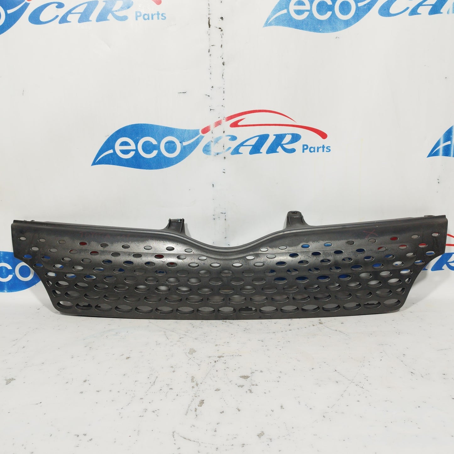 Front central grille Toyota Yaris Verso 2001 ecoAC6326