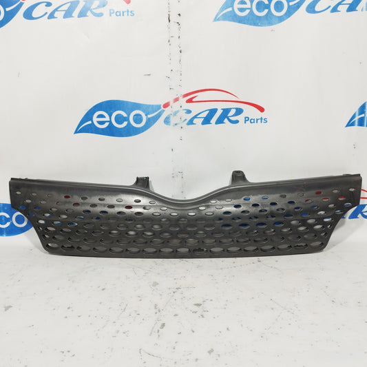 Front central grille Toyota Yaris Verso 2001 ecoAC6326
