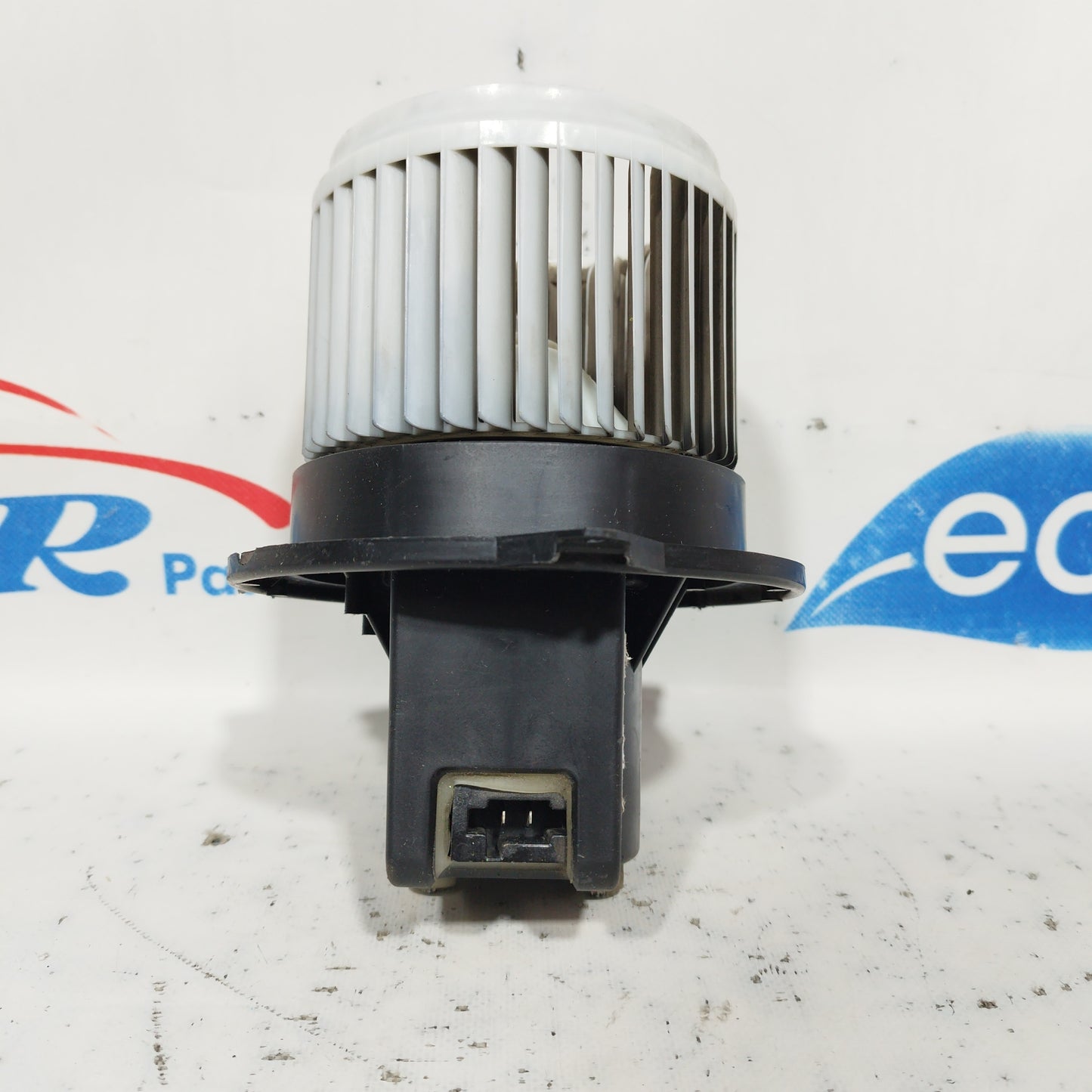 Interior heater fan Fiat 500 2007 code: 98619168 ecoAC6382