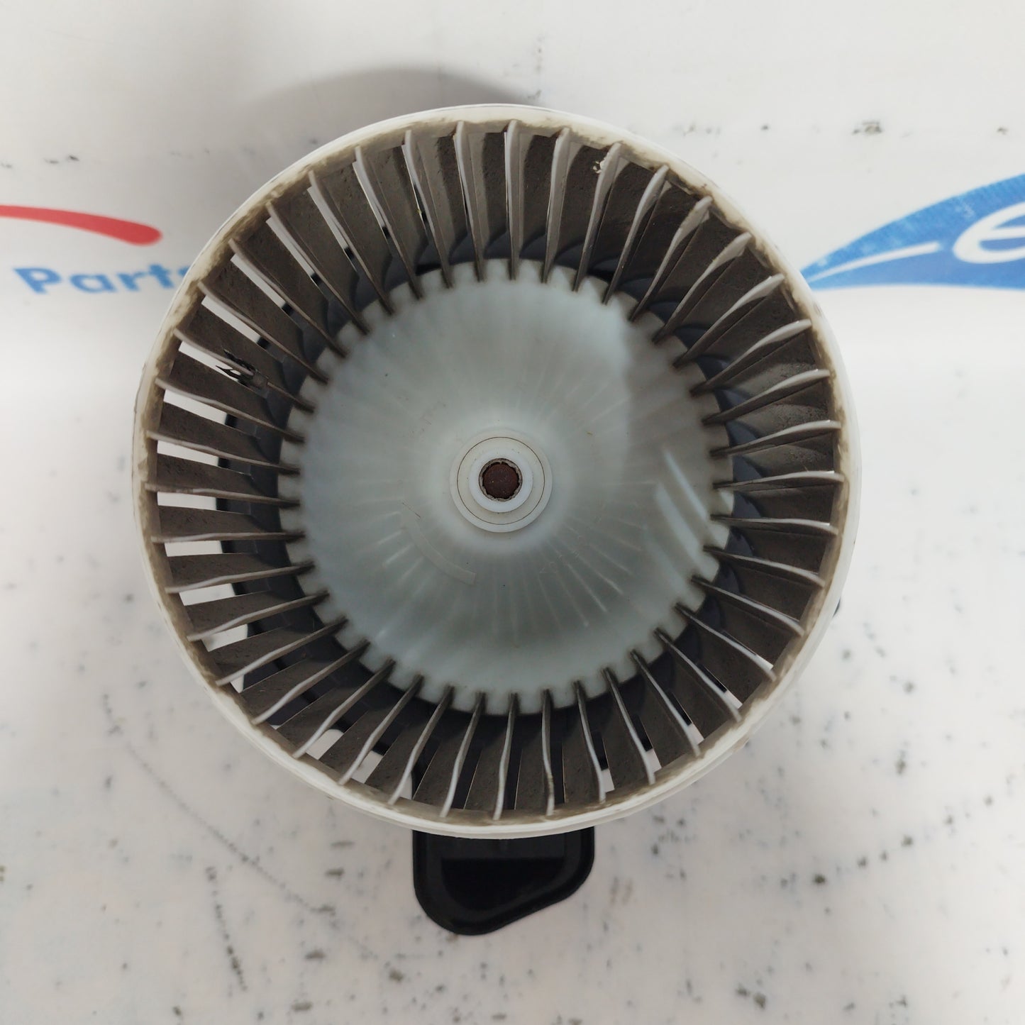 Interior heater fan Fiat 500 2007 code: 98619168 ecoAC6382