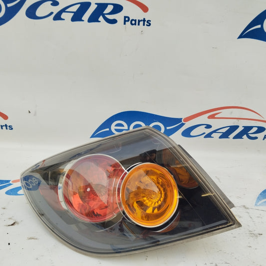 Mazda 3 2006 ecoAG3872 linke äußere Rückleuchte