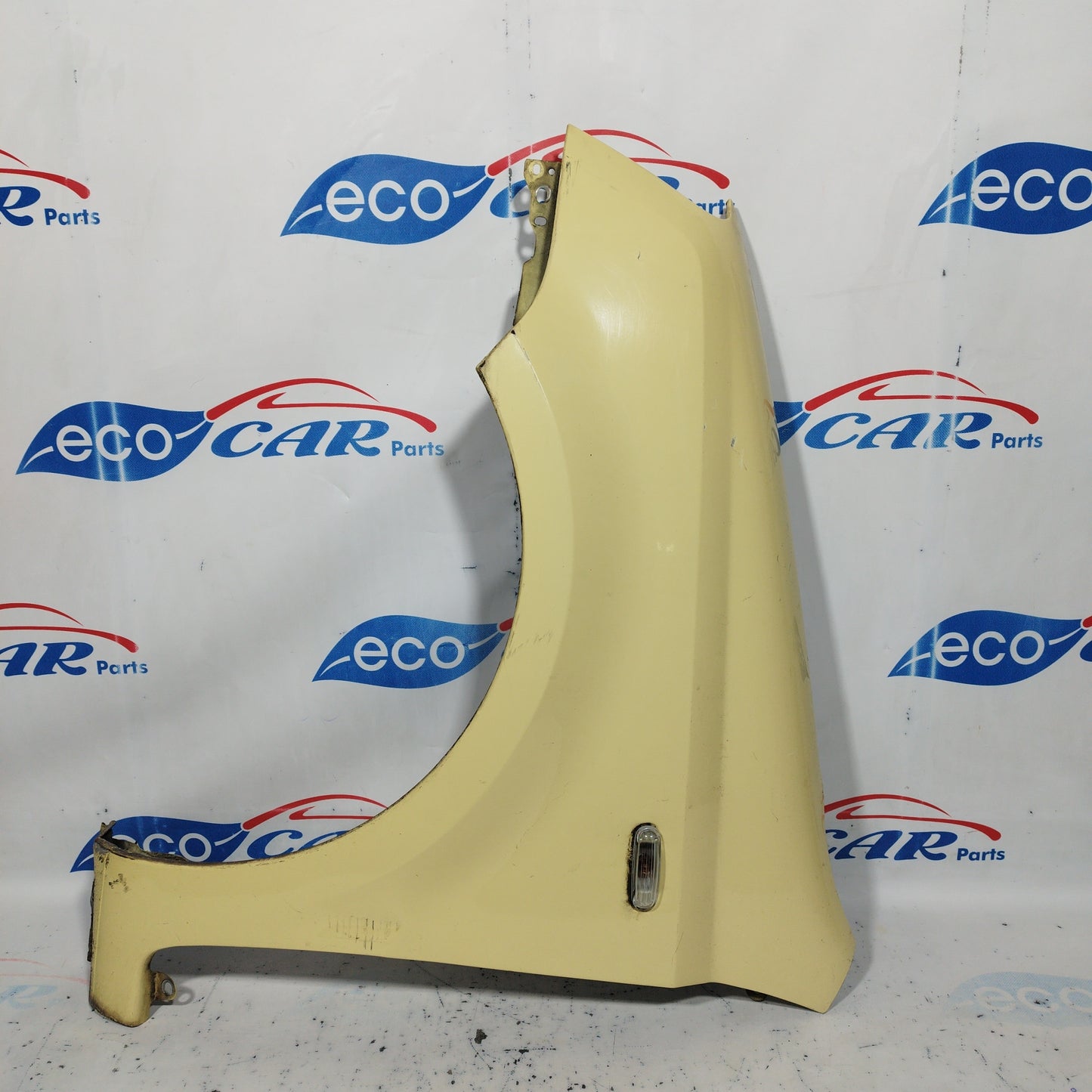 Straw yellow left front fender Fiat Panda 2008 ecoAC6476