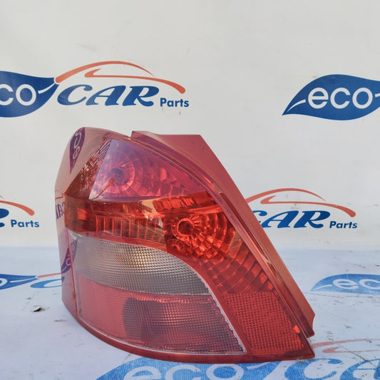 Toyota Yaris 2008 ecoAG3881 linke Rückleuchte