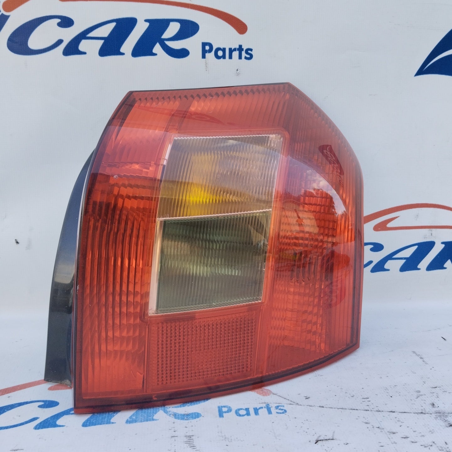 Toyota Corolla 2005 ecoAG3921 rechte Rückleuchte