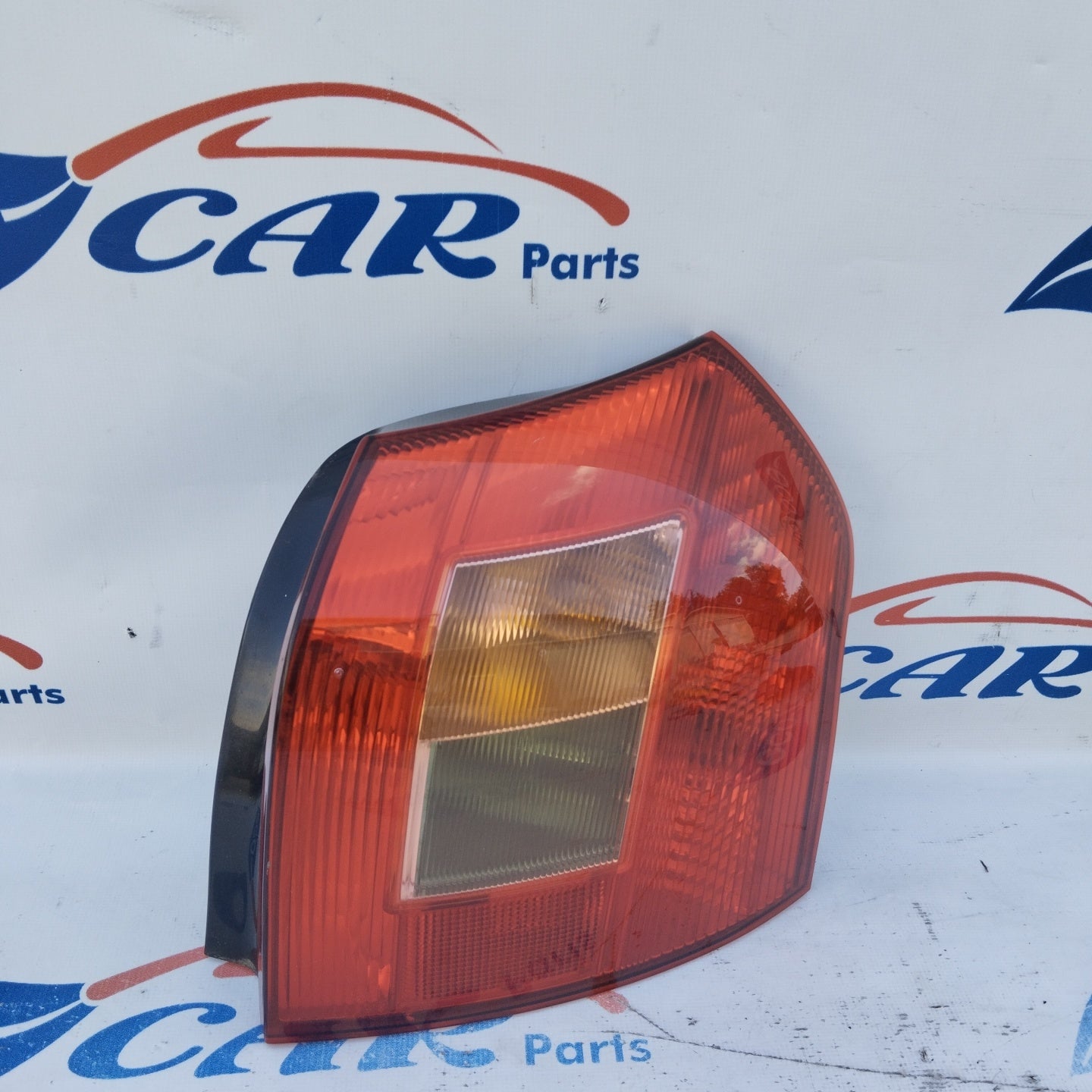 Toyota Corolla 2005 ecoAG3921 rechte Rückleuchte