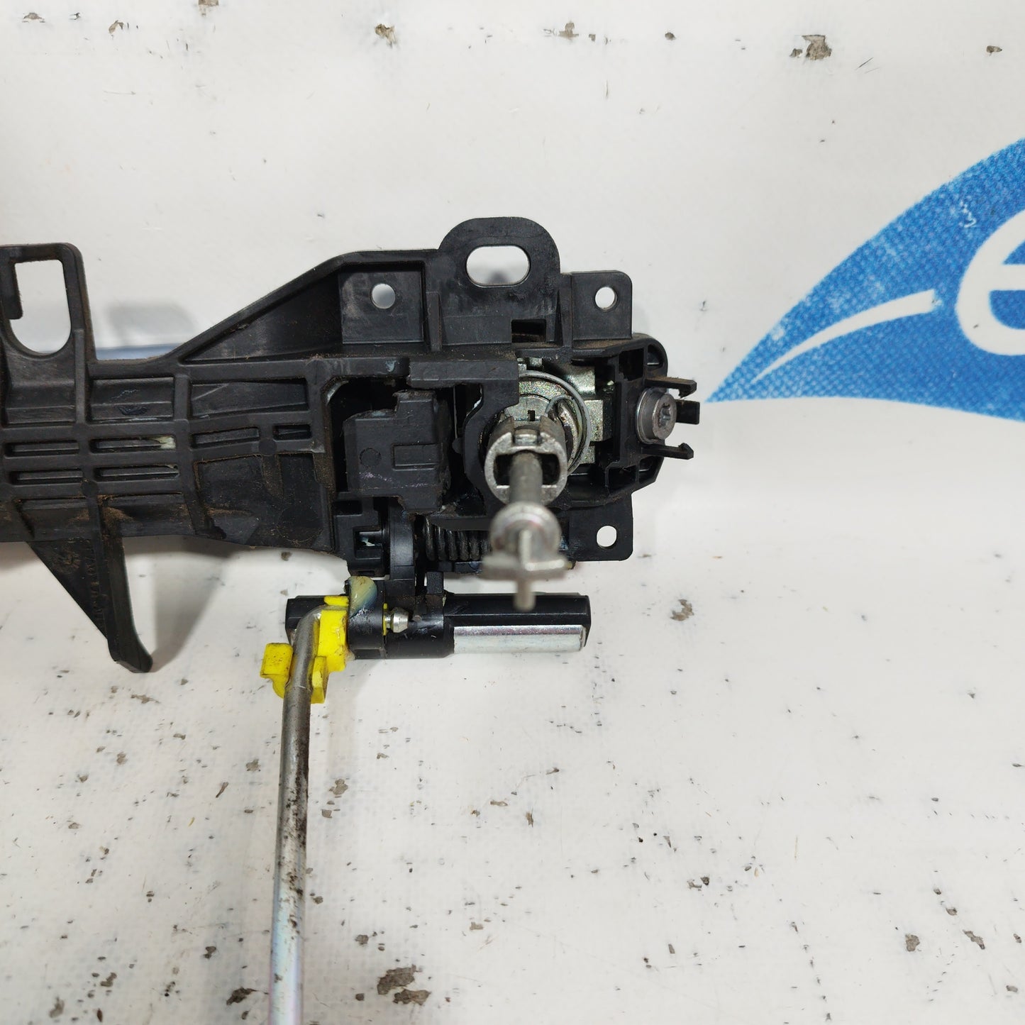 Light blue left front external handle Toyota Yaris 2014 ecoAC6592