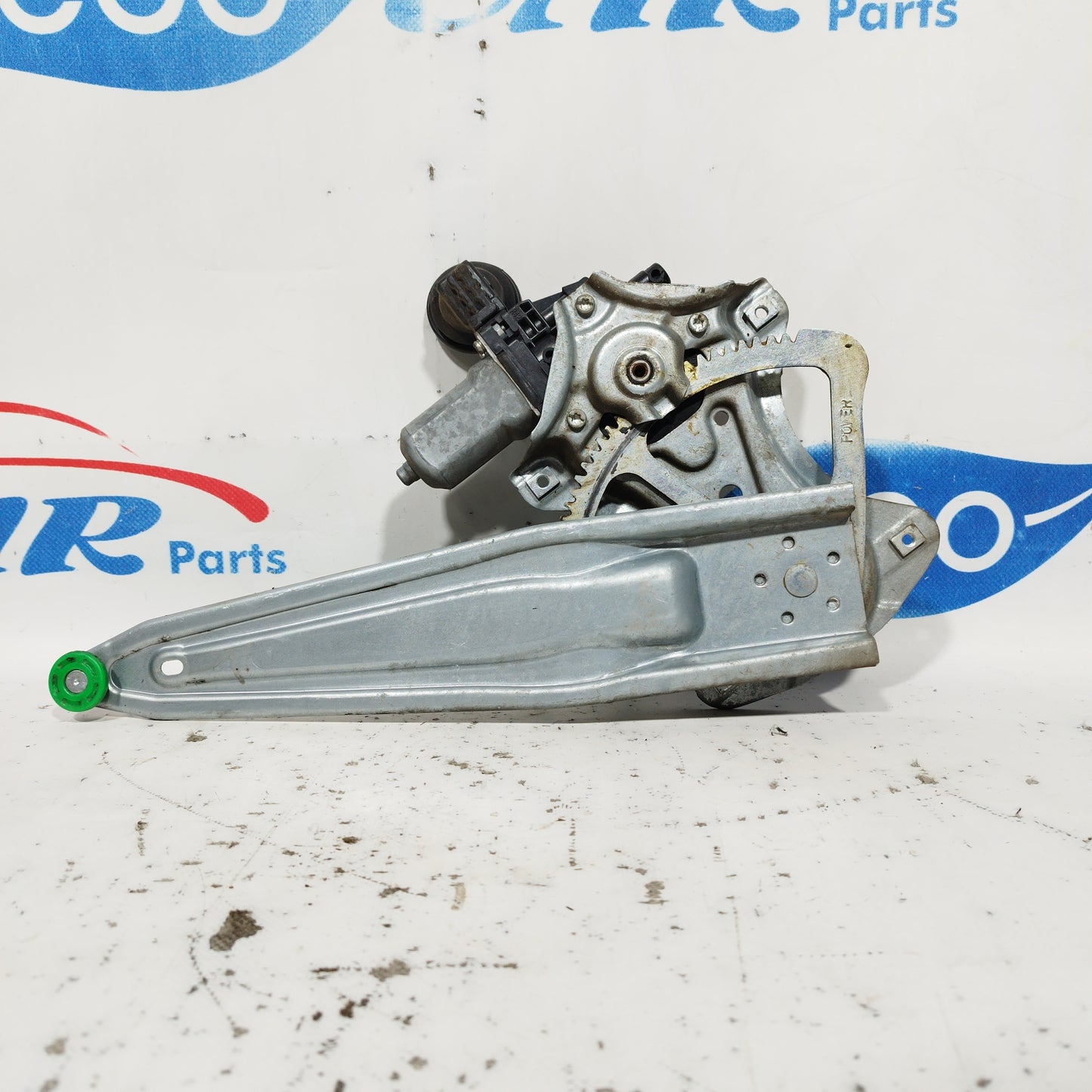Left rear rack Toyota Yaris 2014 6 Pin code: 85710-0D100 ecoAC6599