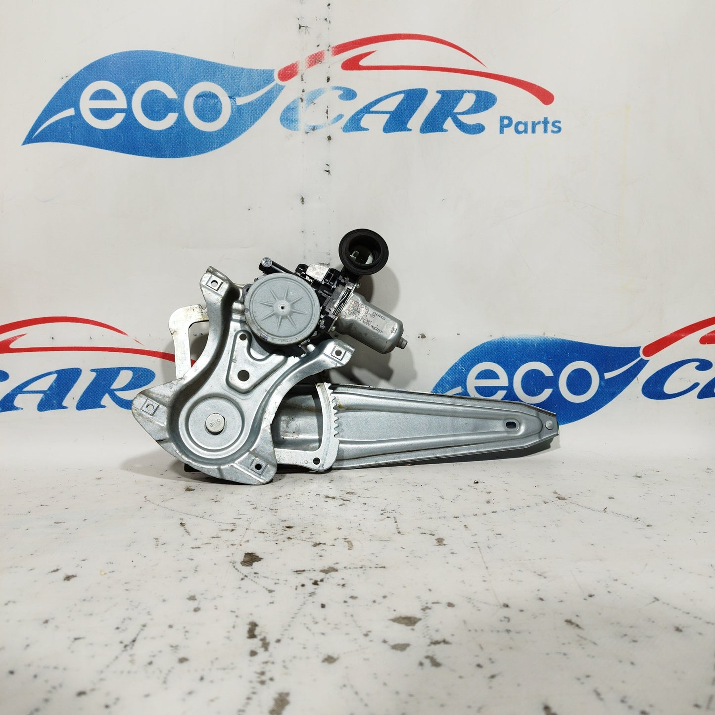 Left rear rack Toyota Yaris 2014 6 Pin code: 85710-0D100 ecoAC6599