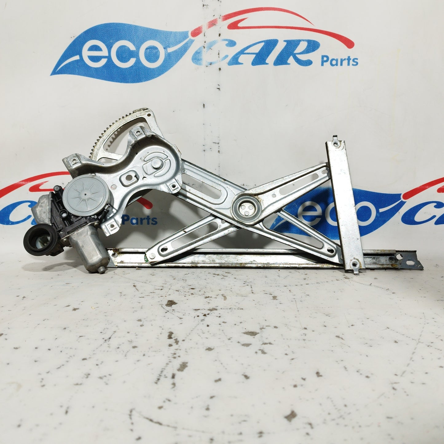 Left front rack Toyota Yaris 2014 7 PIN code: 85720-0D210 ecoAC6600