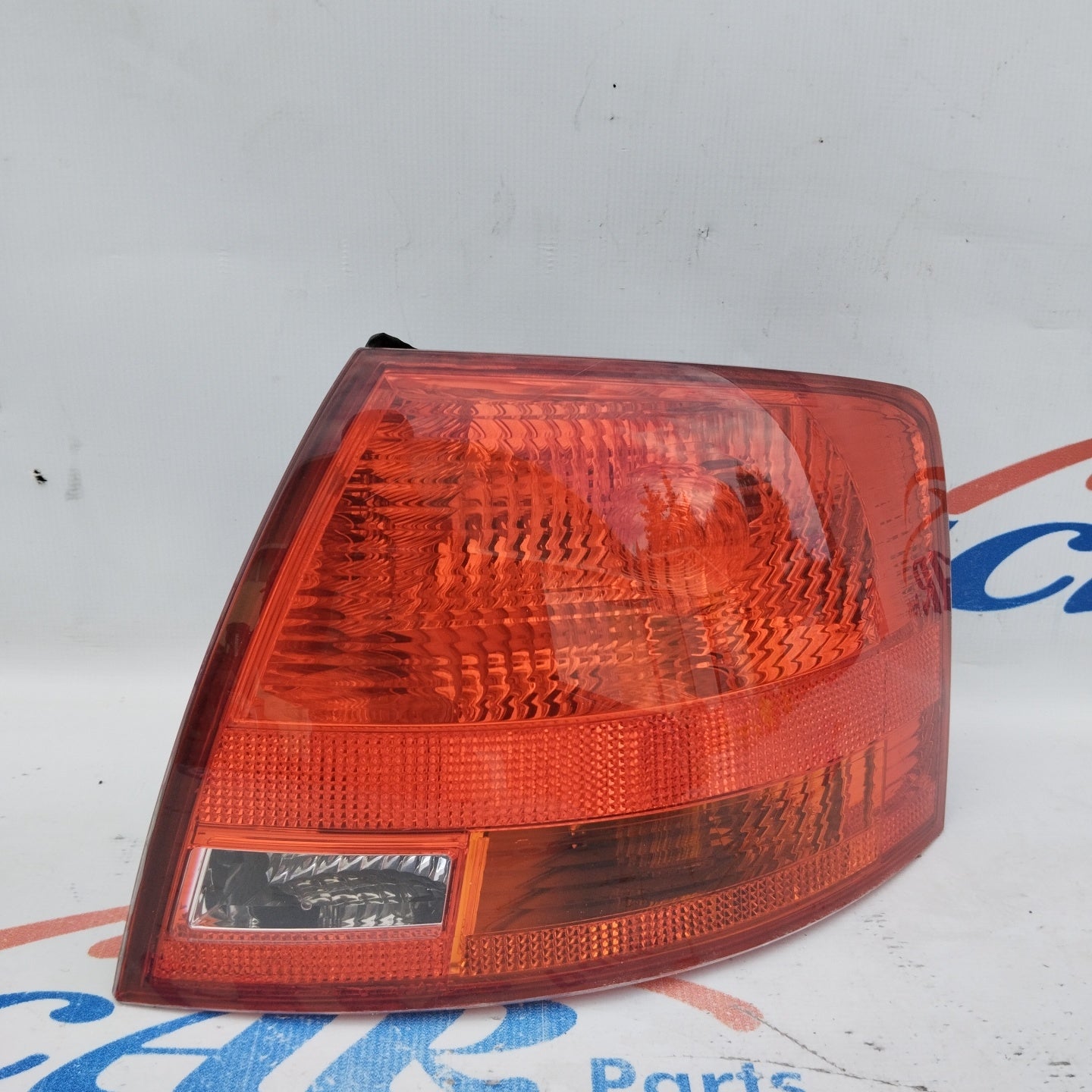 External right rear light Audi A4 Avant B7 code: 8e9945096e ecoAG3991