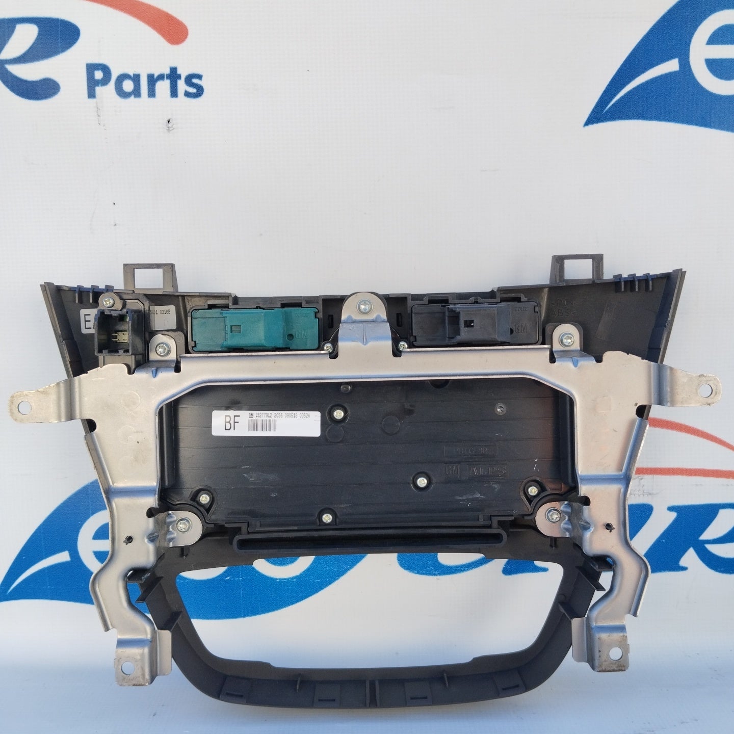 Opel Insignia 2010 Autoradio-/Navigationsbedienfeld Code 13277912 ecoAG4020