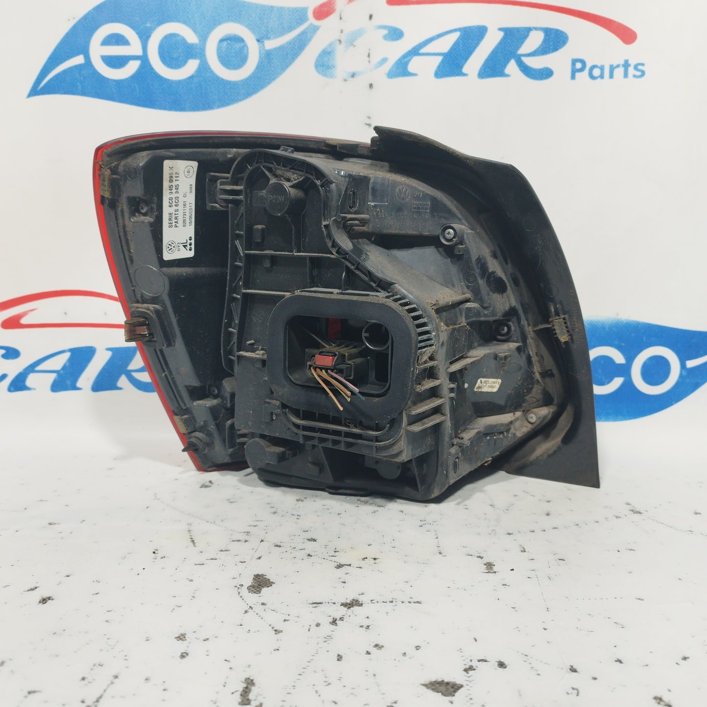 Volkswagen Polo 2015 ecoAC6680 Rechte Rückleuchte