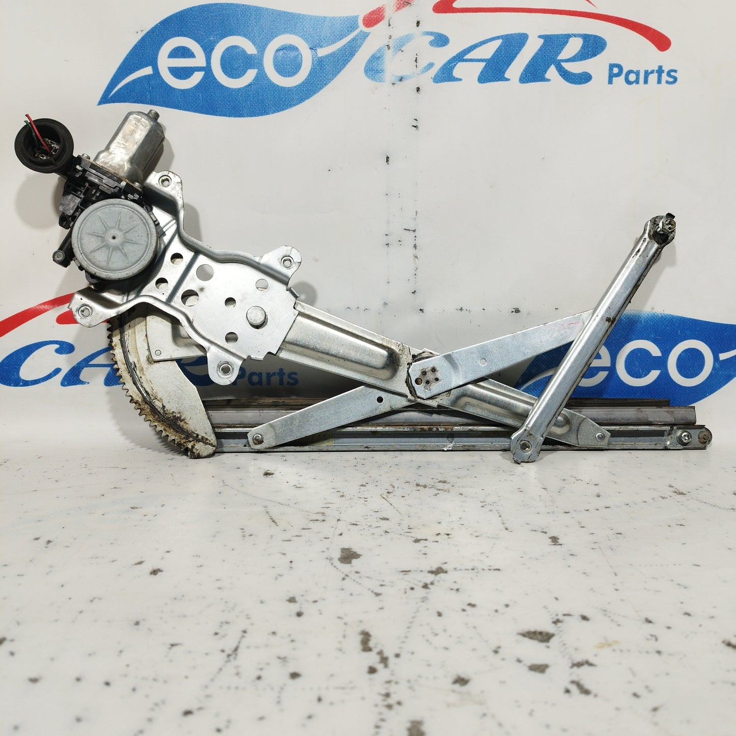 Right front rack Suzuki Swift 2009 code: 83430-63J00 ecoAC6690