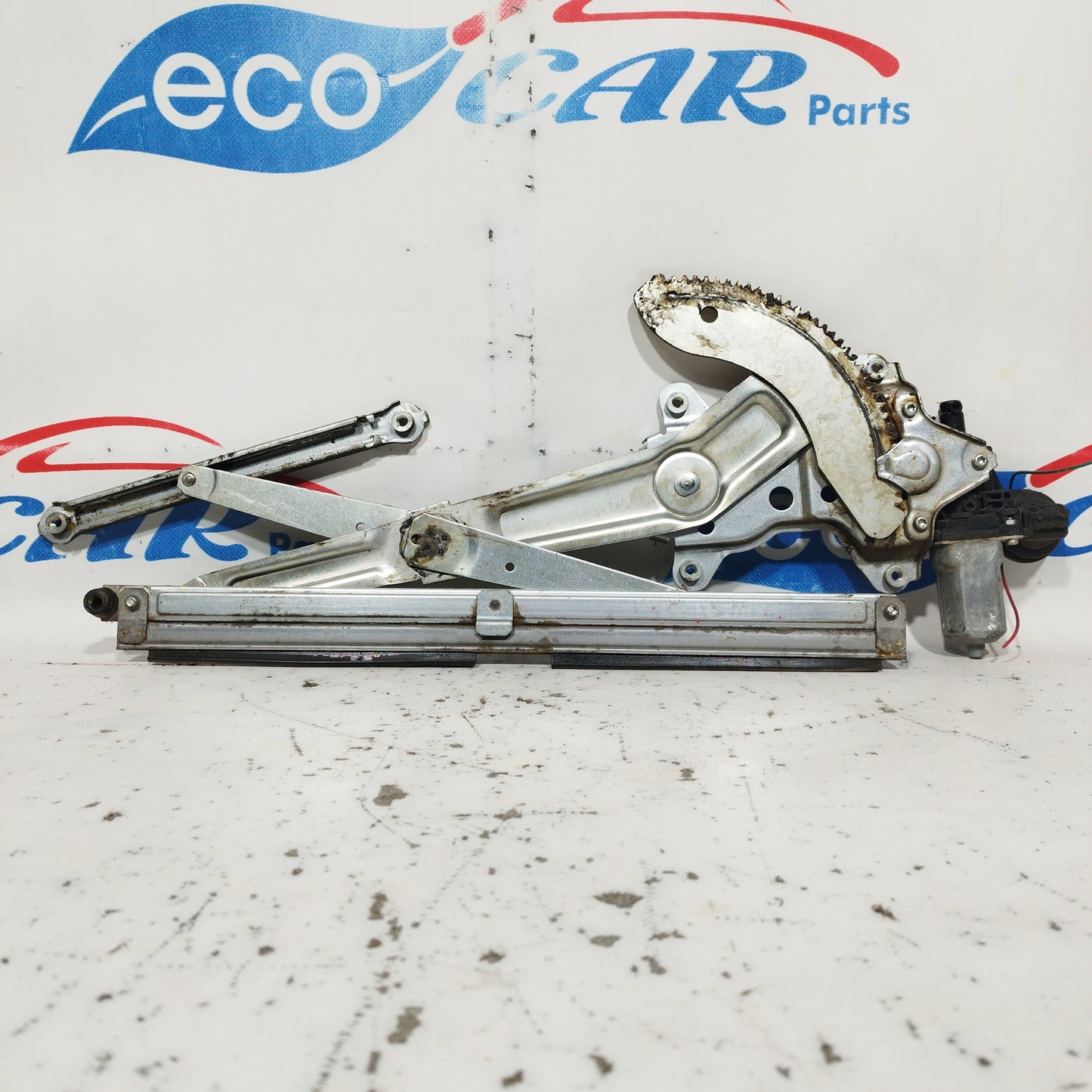 Left front rack Suzuki Swift 2009 code: 83460-63J00 ecoAC6694