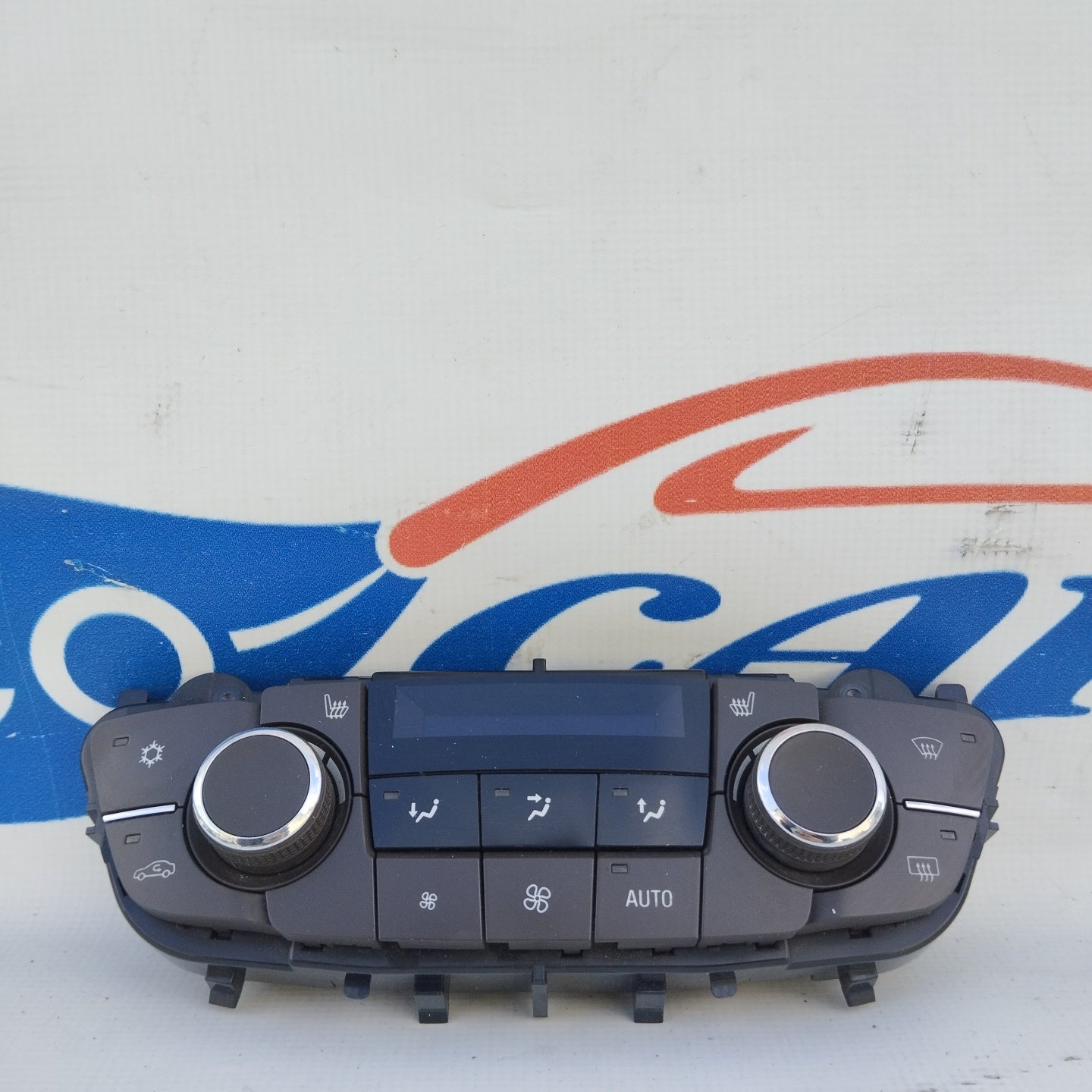 Digitales Klimabedienteil Opel Insignia 2011 Code: 13277870 ecoAG4088