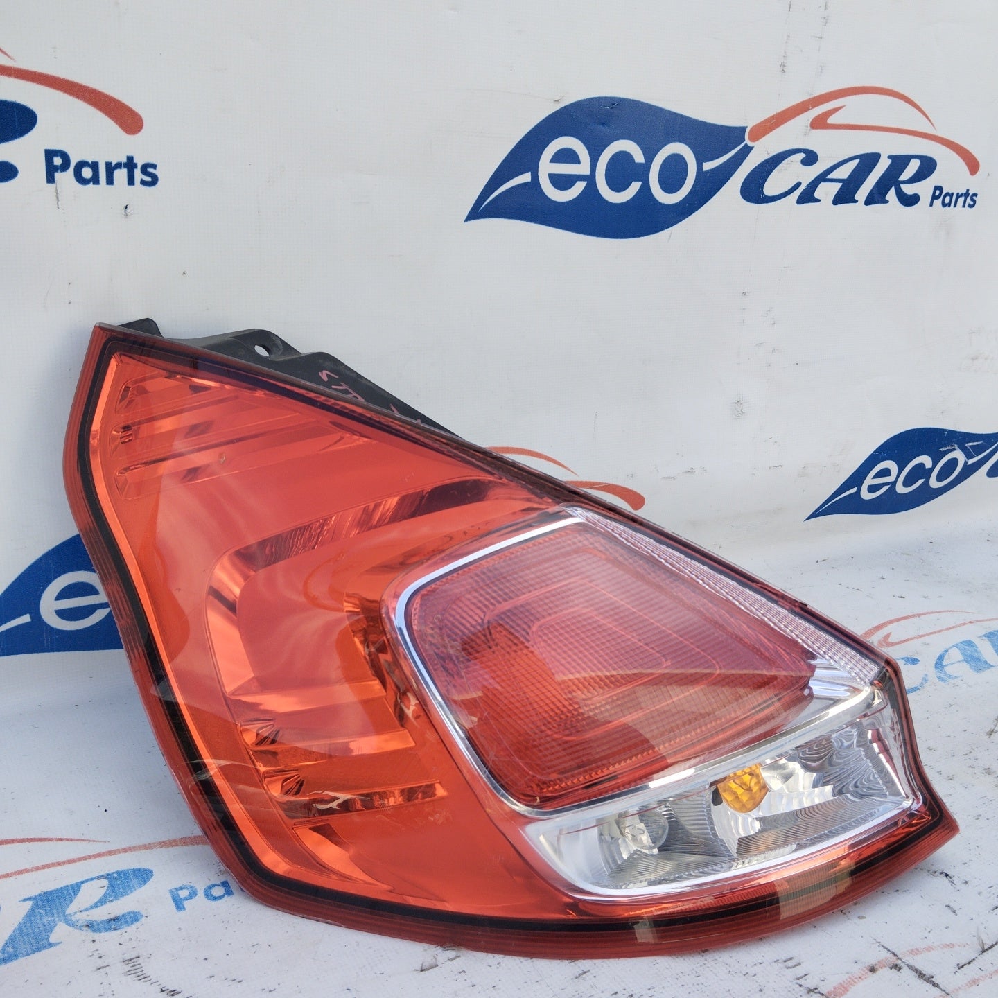 Linke Rückleuchte Ford Fiesta 2014 Facelift ecoAG4096