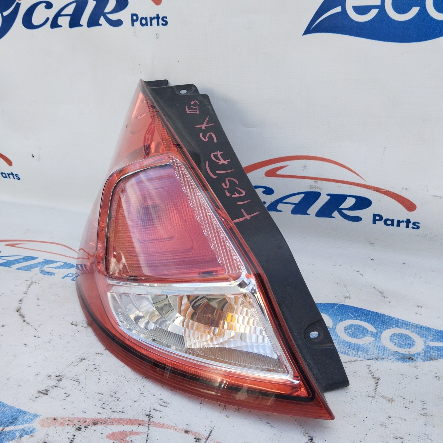 Linke Rückleuchte Ford Fiesta 2014 Facelift ecoAG4096